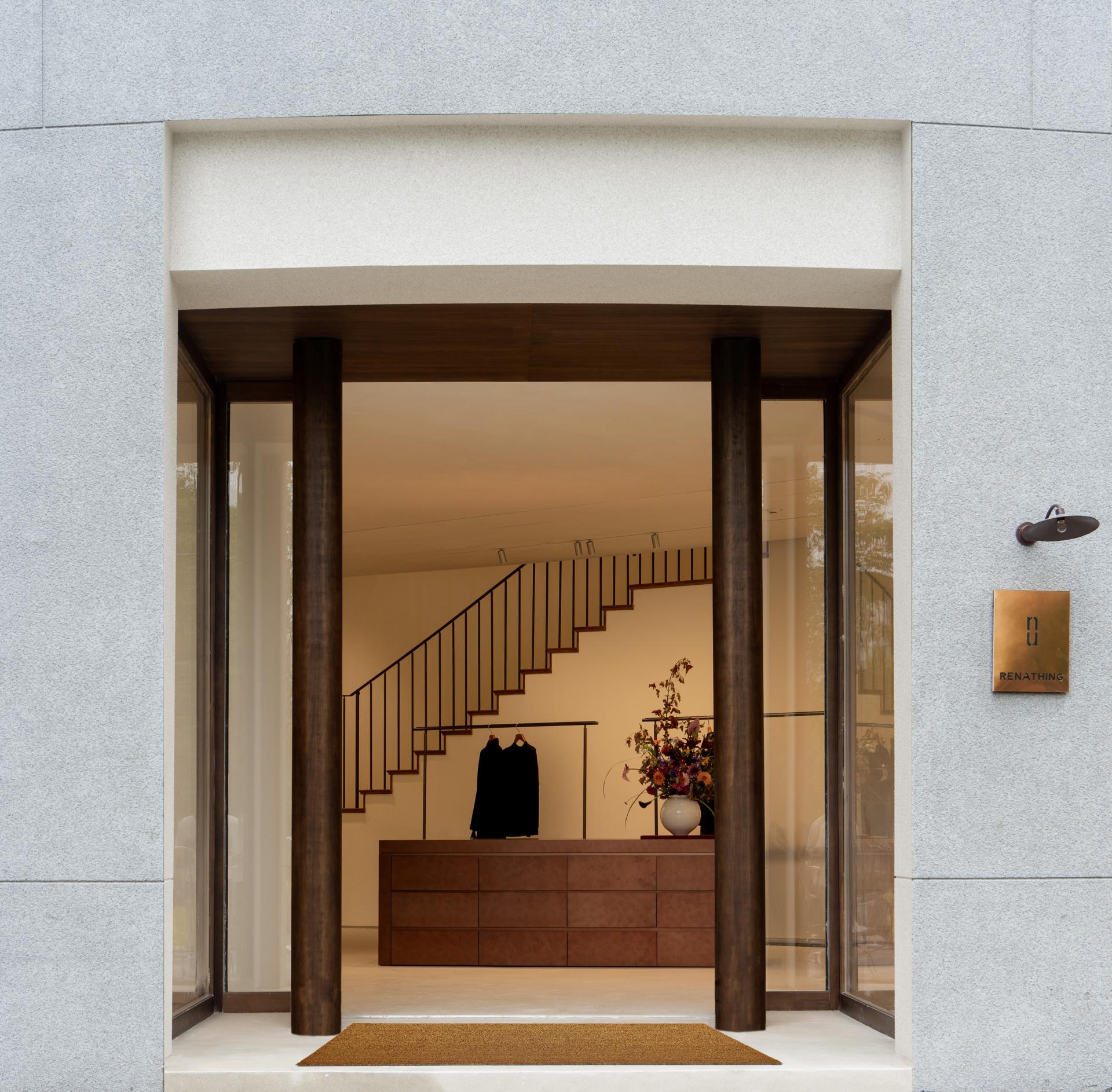 London Design Awards Winner - RENATHING Hangzhou Clothing Flagship Store