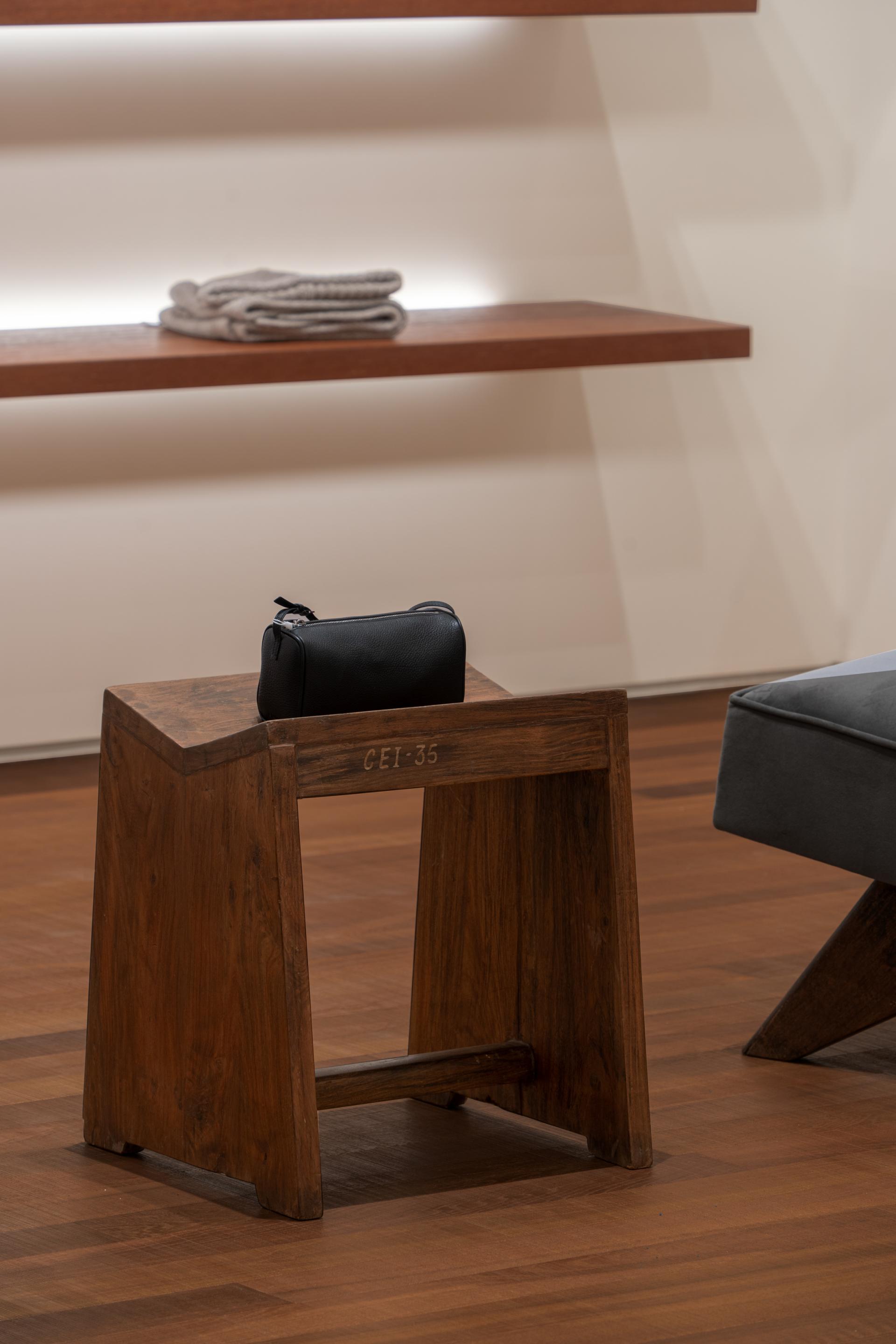 London Design Awards Winner - RENATHING Hangzhou Clothing Flagship Store