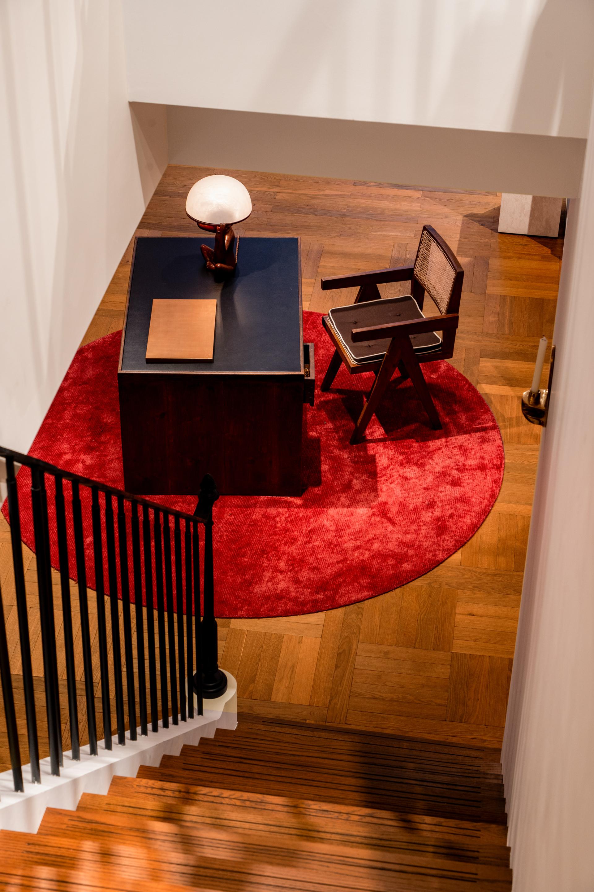 London Design Awards Winner - RENATHING Shanghai Clothing Flagship Store