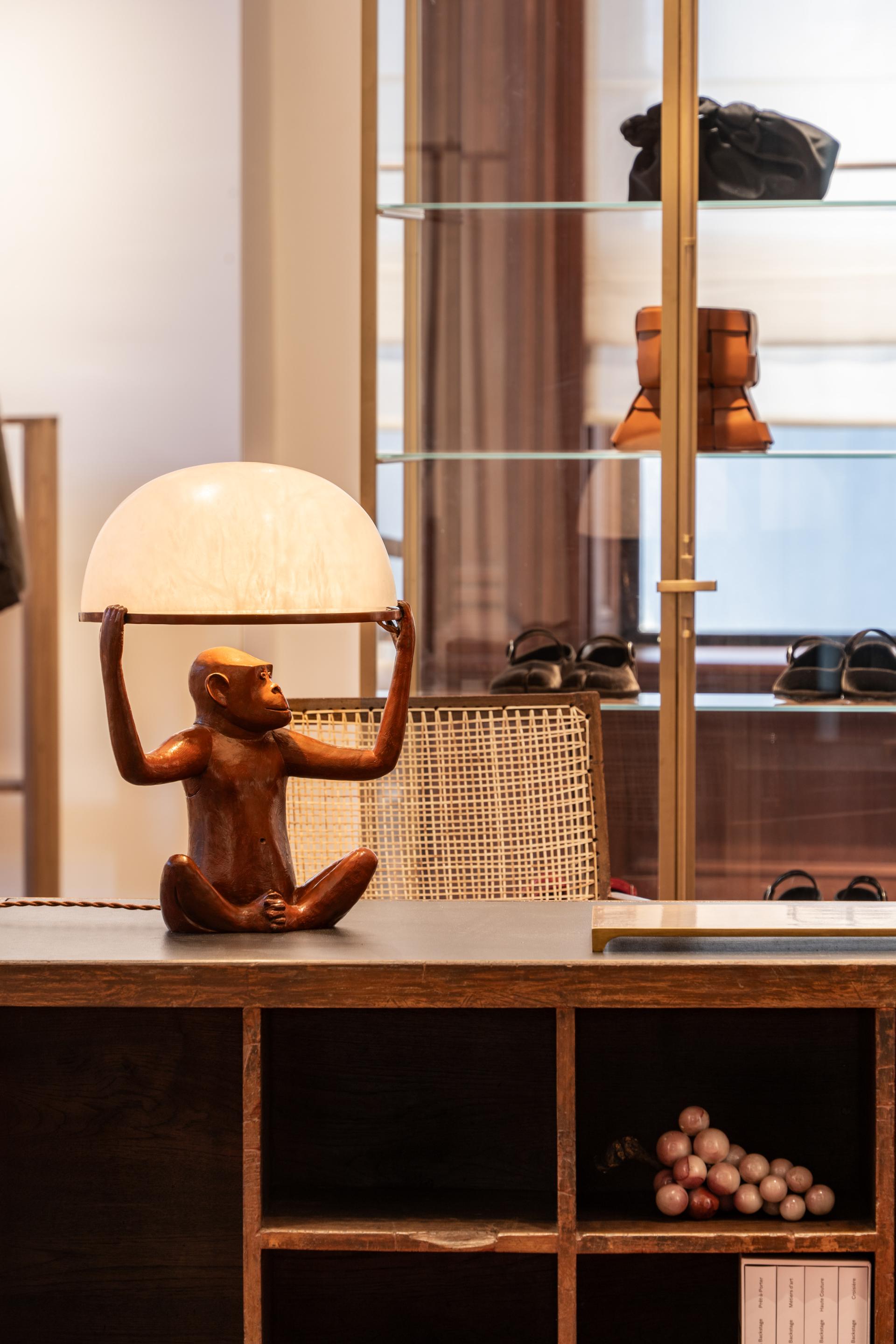 London Design Awards Winner - RENATHING Shanghai Clothing Flagship Store
