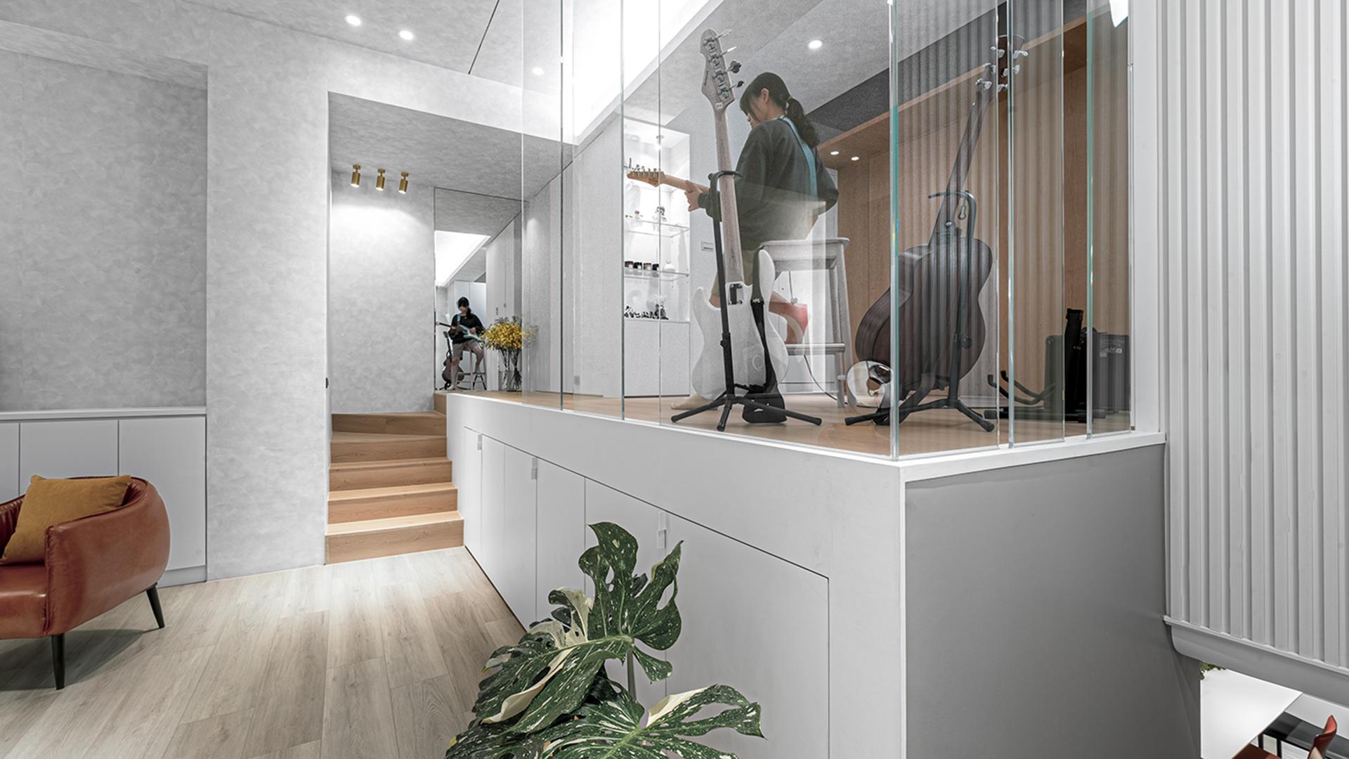 London Design Awards Winner - Live Your Life You Like