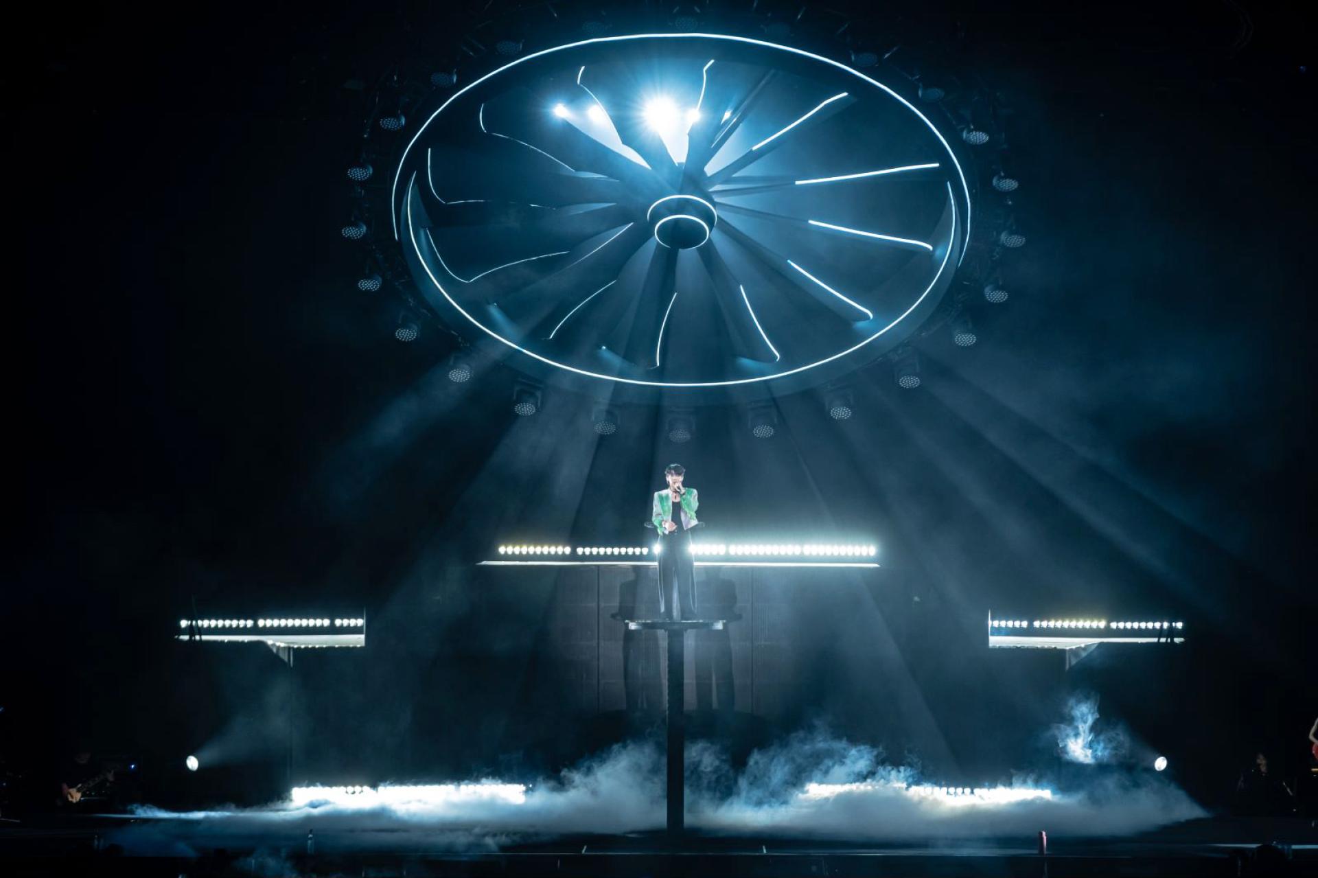 London Design Awards Winner - WANG HEYE · INTO THE WILD
