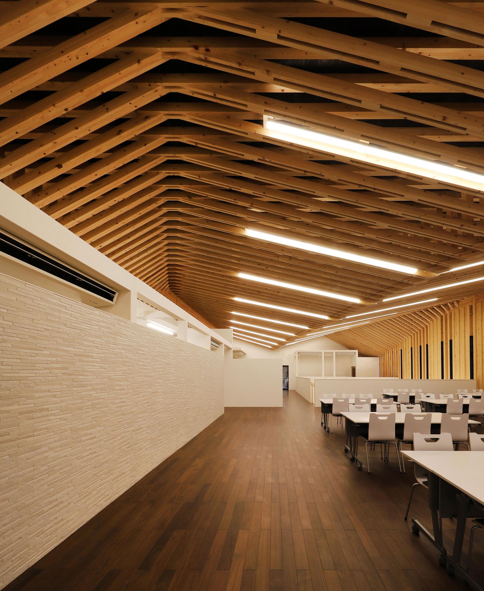 London Design Awards Winner - Aida Sekkei Precut Division Ibaraki Factory