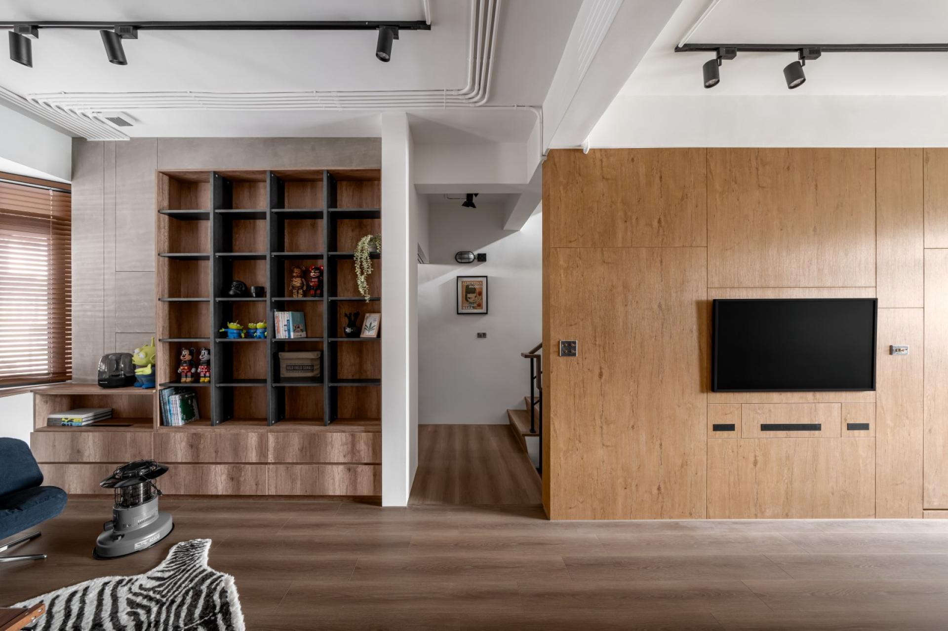 London Design Awards Winner - Forest Abode Awash in Light