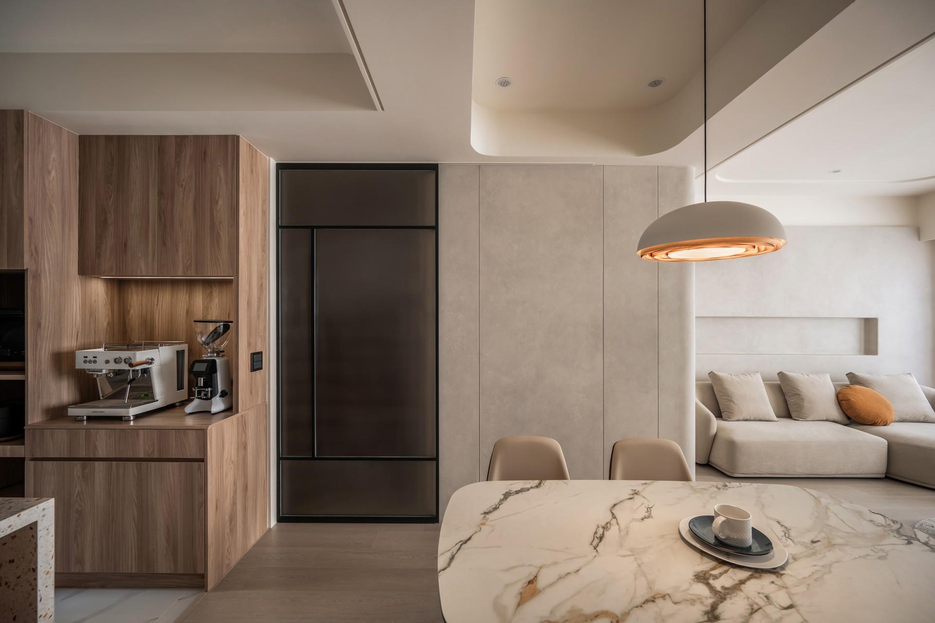 London Design Awards Winner - Blankness Bathed in Light