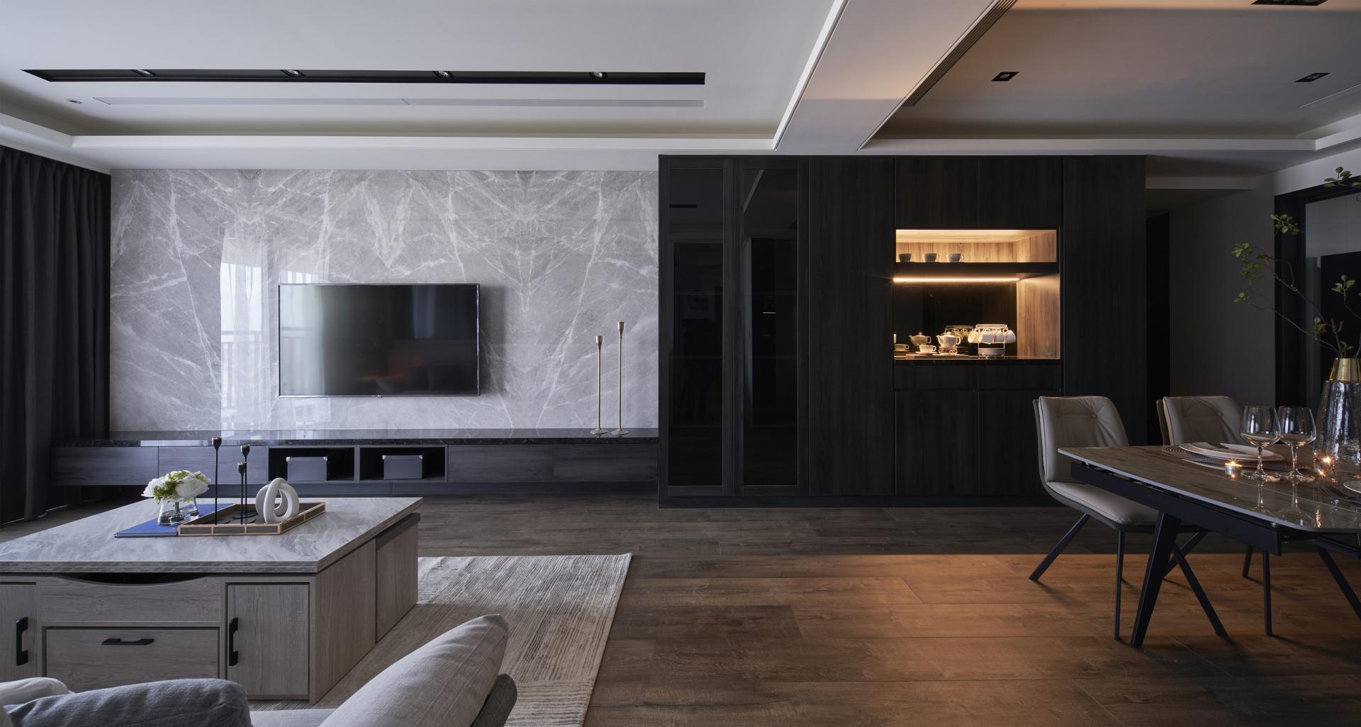London Design Awards Winner -  Elegant Charm