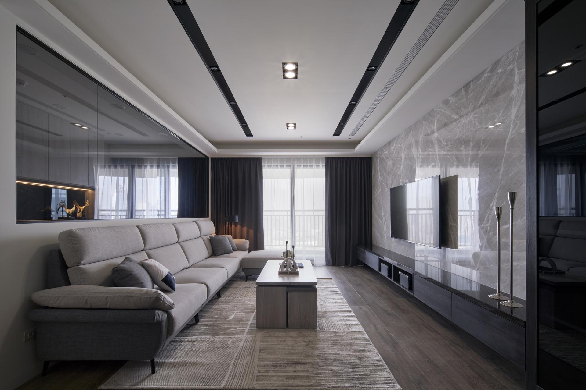 London Design Awards Winner -  Elegant Charm