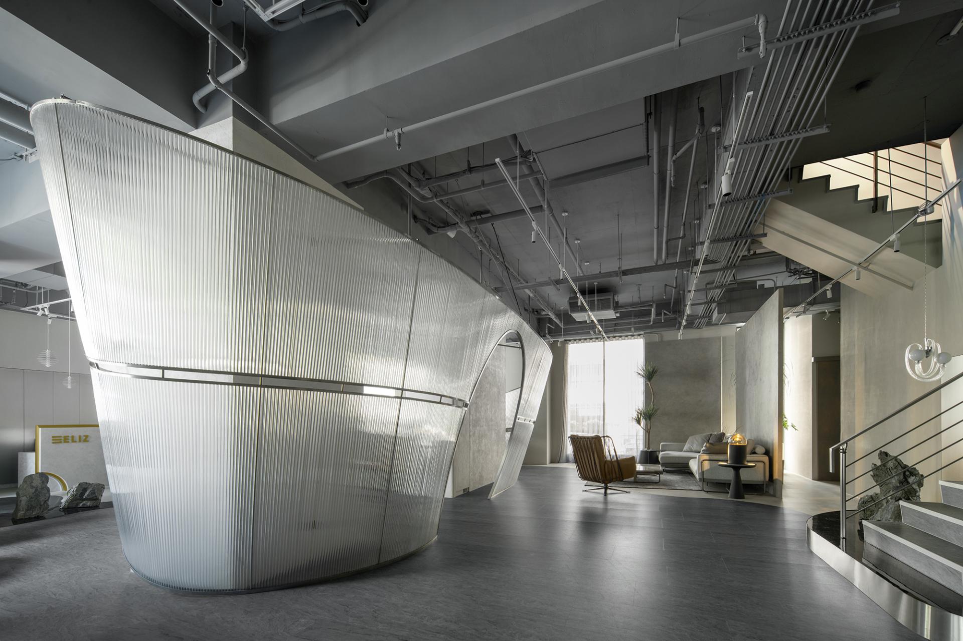 London Design Awards Winner - Whimsical Dance of Streaming Light