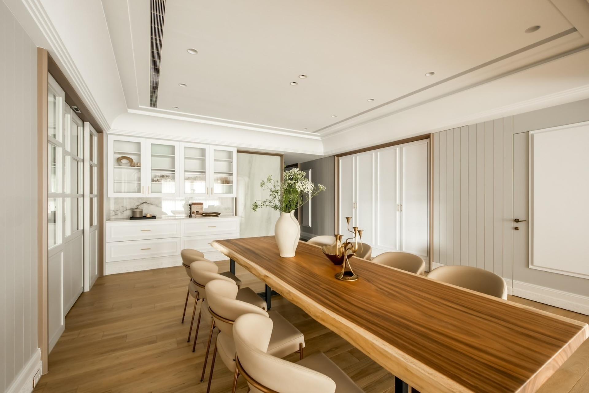 London Design Awards Winner - Grained Apricot Lodge