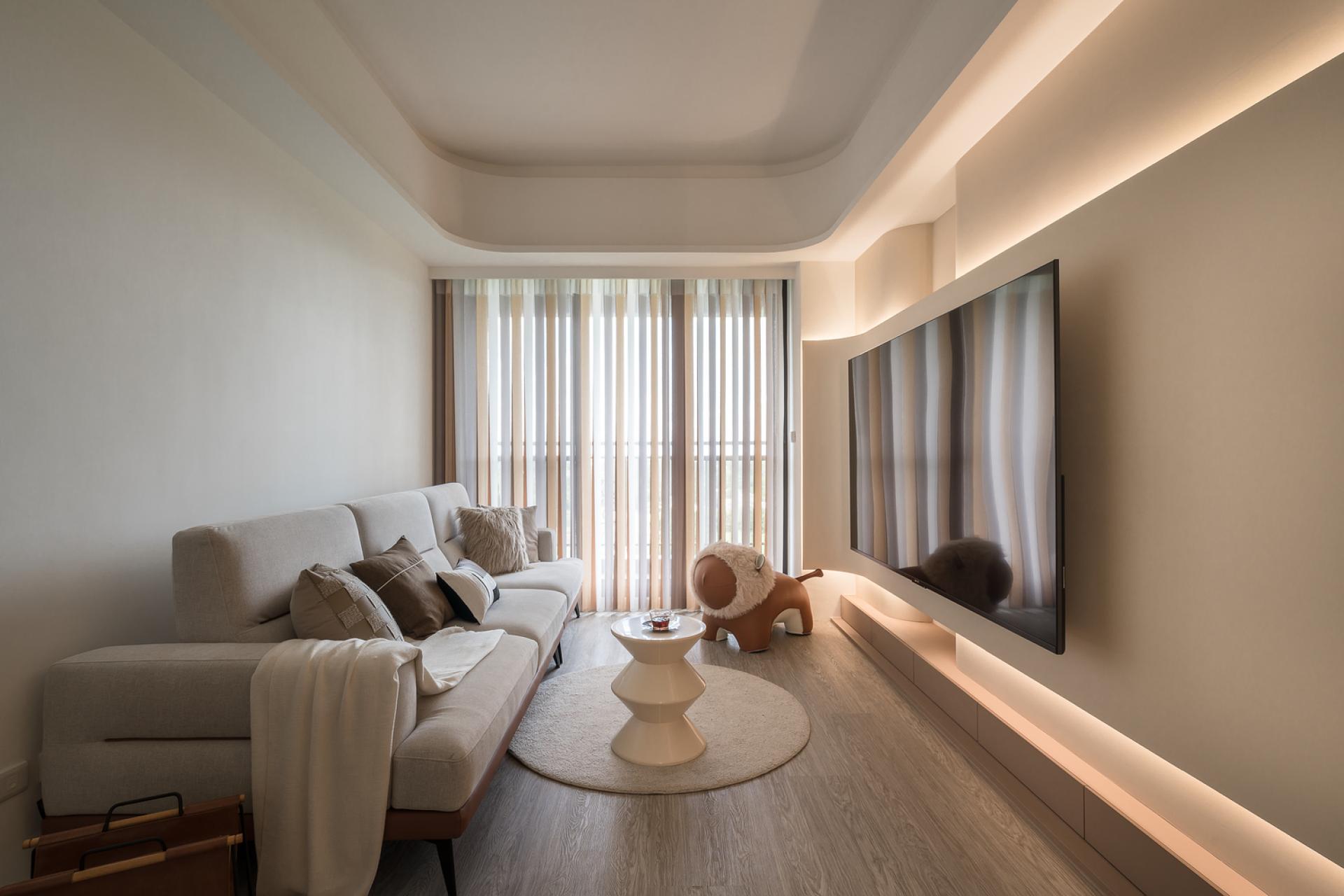 London Design Awards Winner - Infinite Radiance Echoes