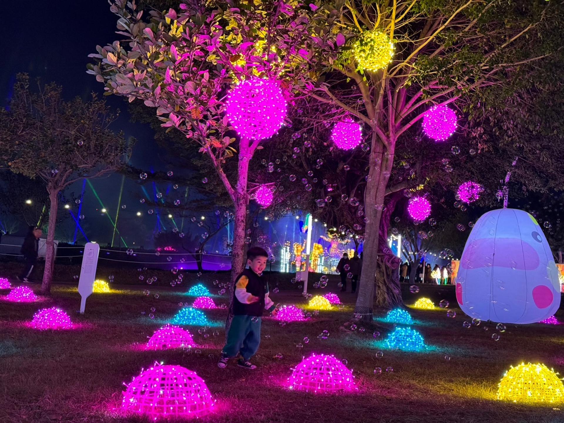 London Design Awards Winner - 2025 Central Taiwan Lantern Festival- Snake Draws a Story