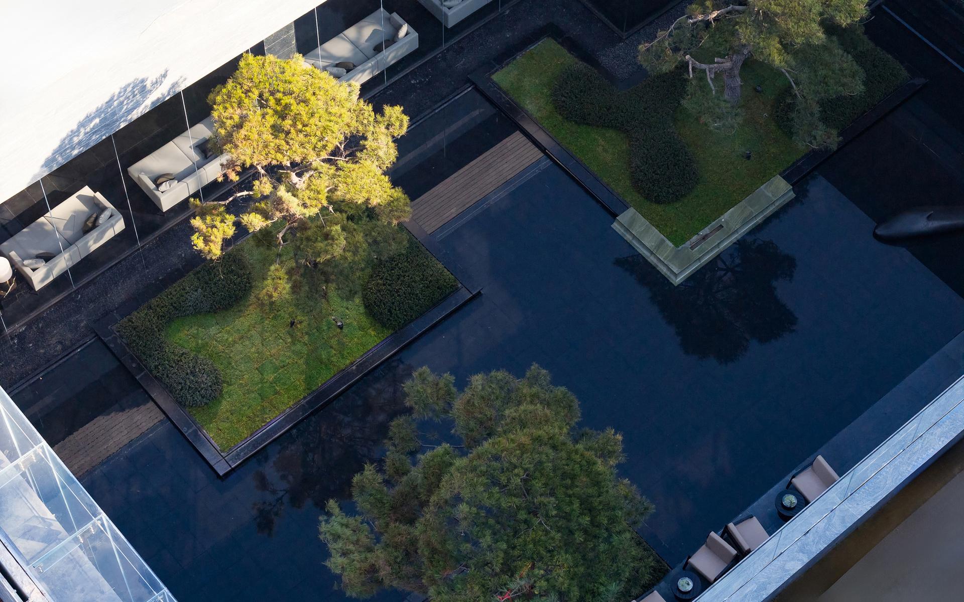 London Design Awards Winner - GRAND MANSION