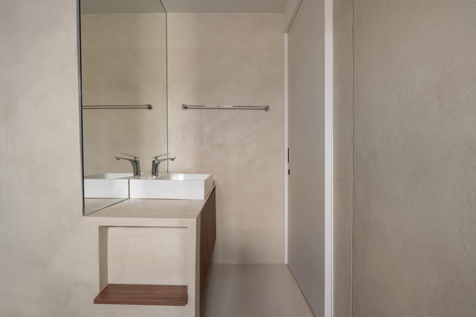 London Design Awards Winner - Dwelling Wood.Gentle light