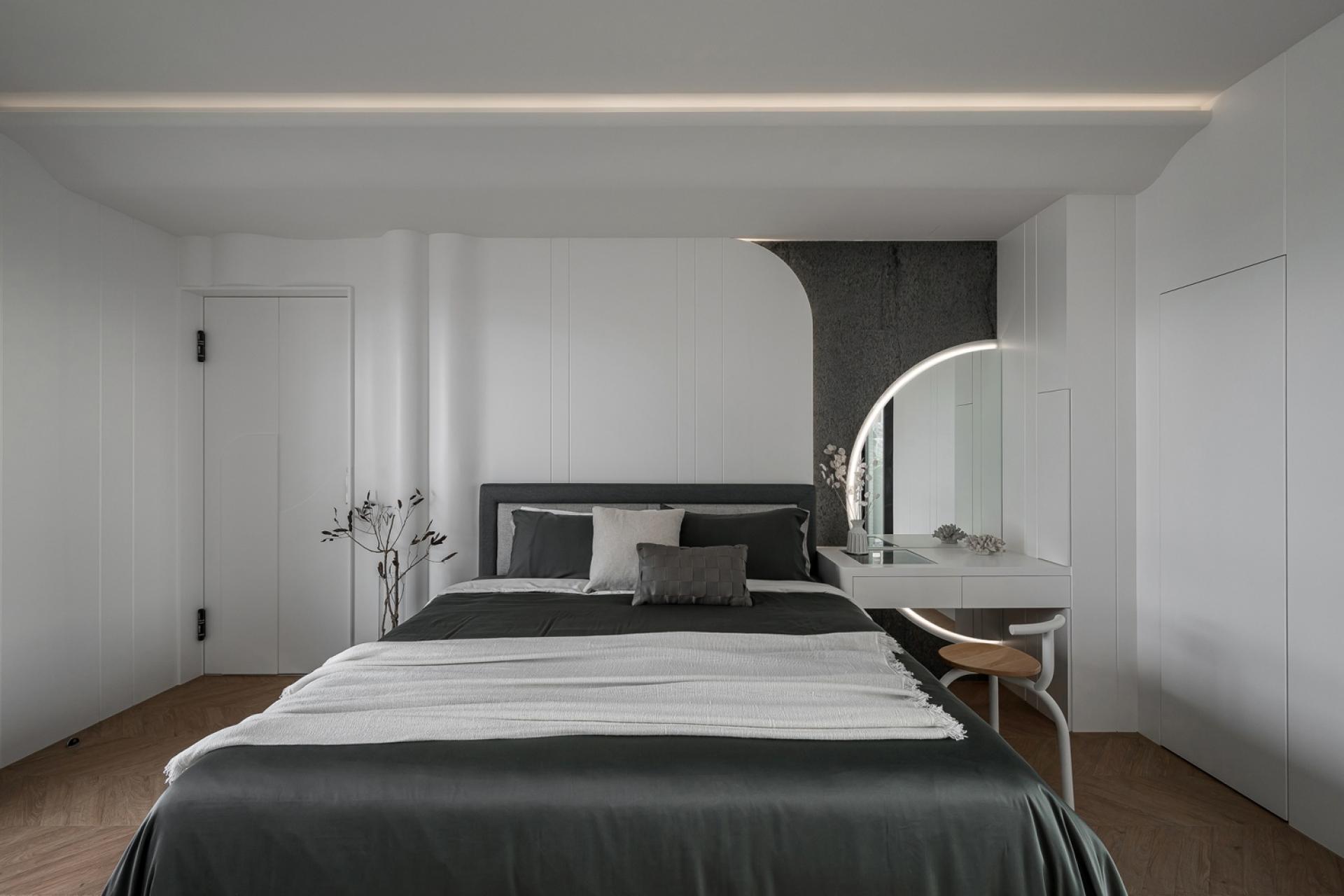 London Design Awards Winner - Art in Flowing Light