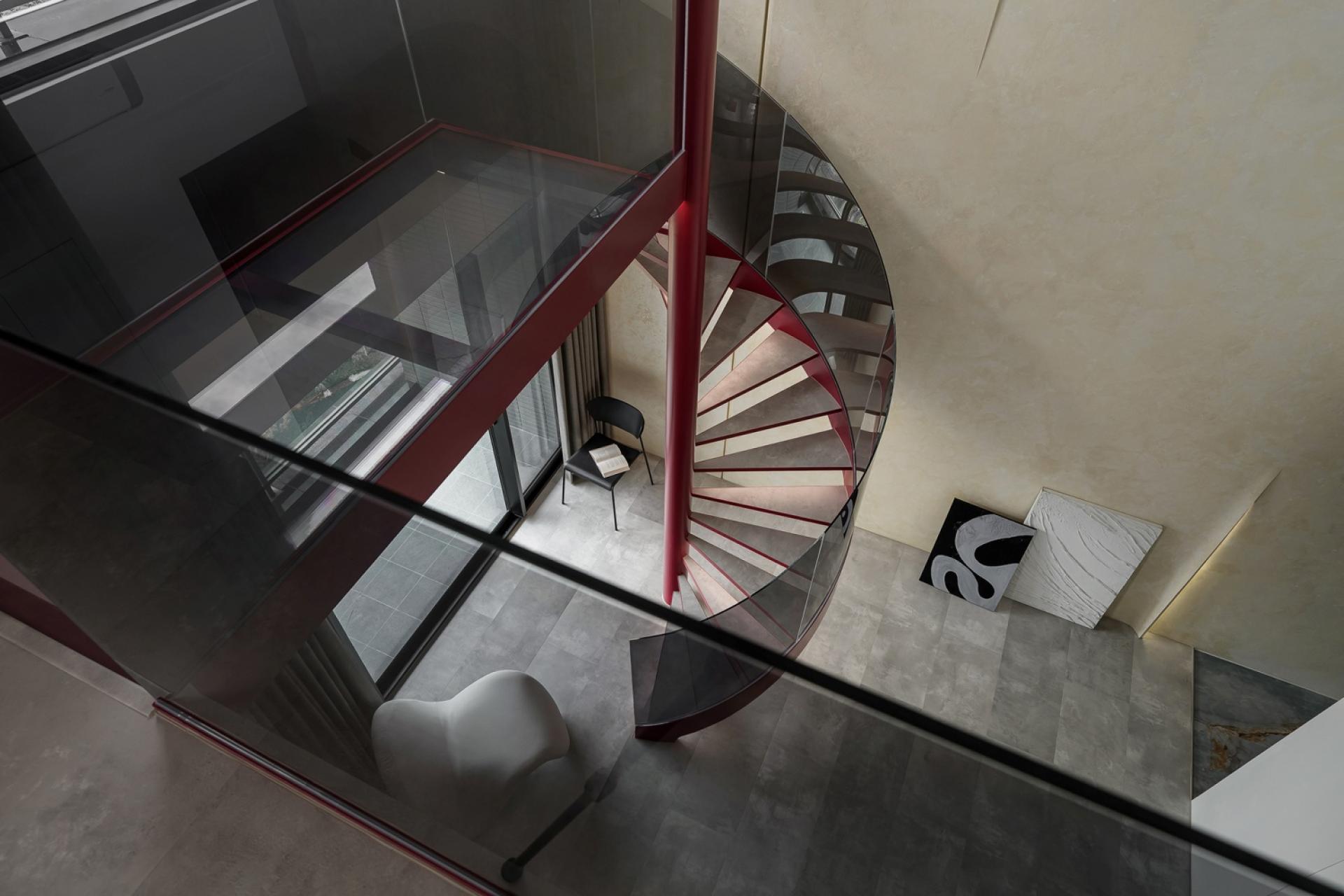 London Design Awards Winner - Art in Flowing Light