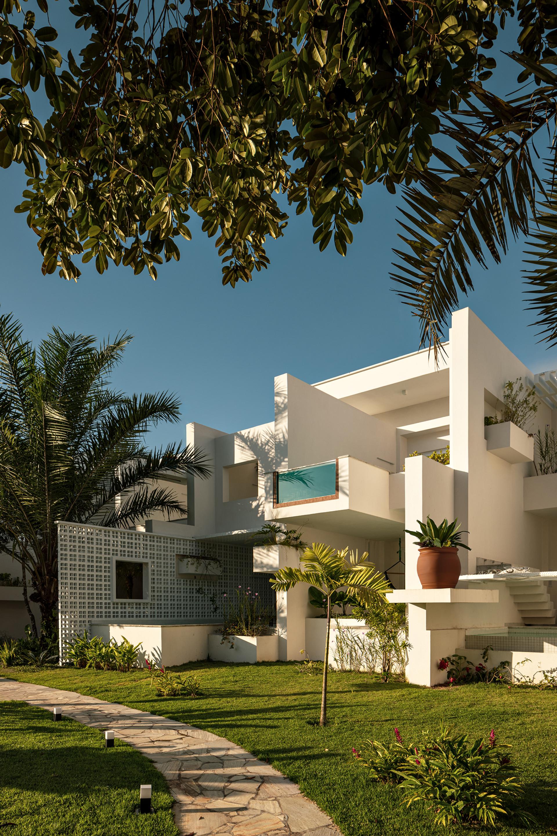 London Design Awards Winner - AUKA Inn