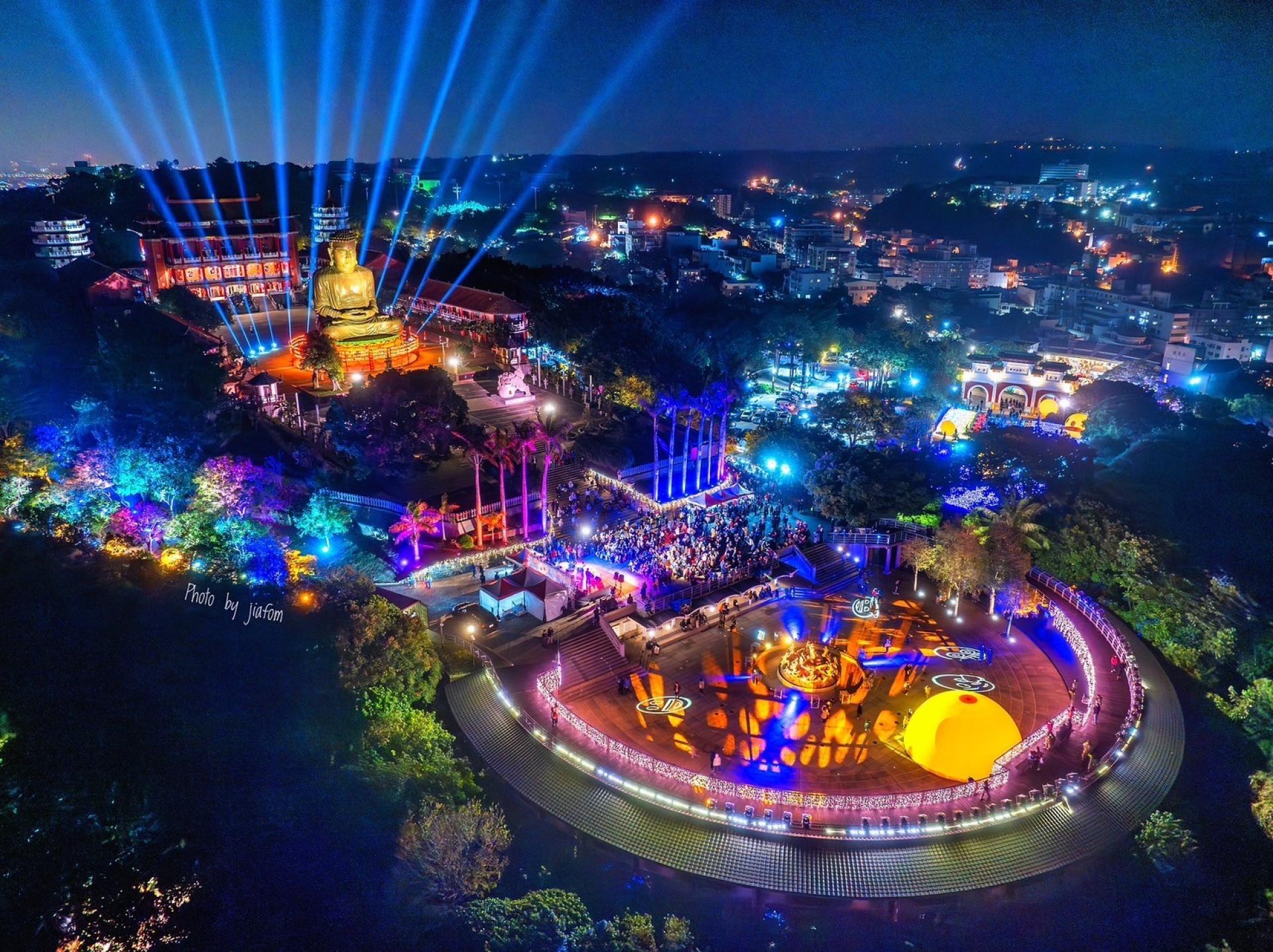 London Design Awards Winner - Changhua Moon Shadow Lantern Festival