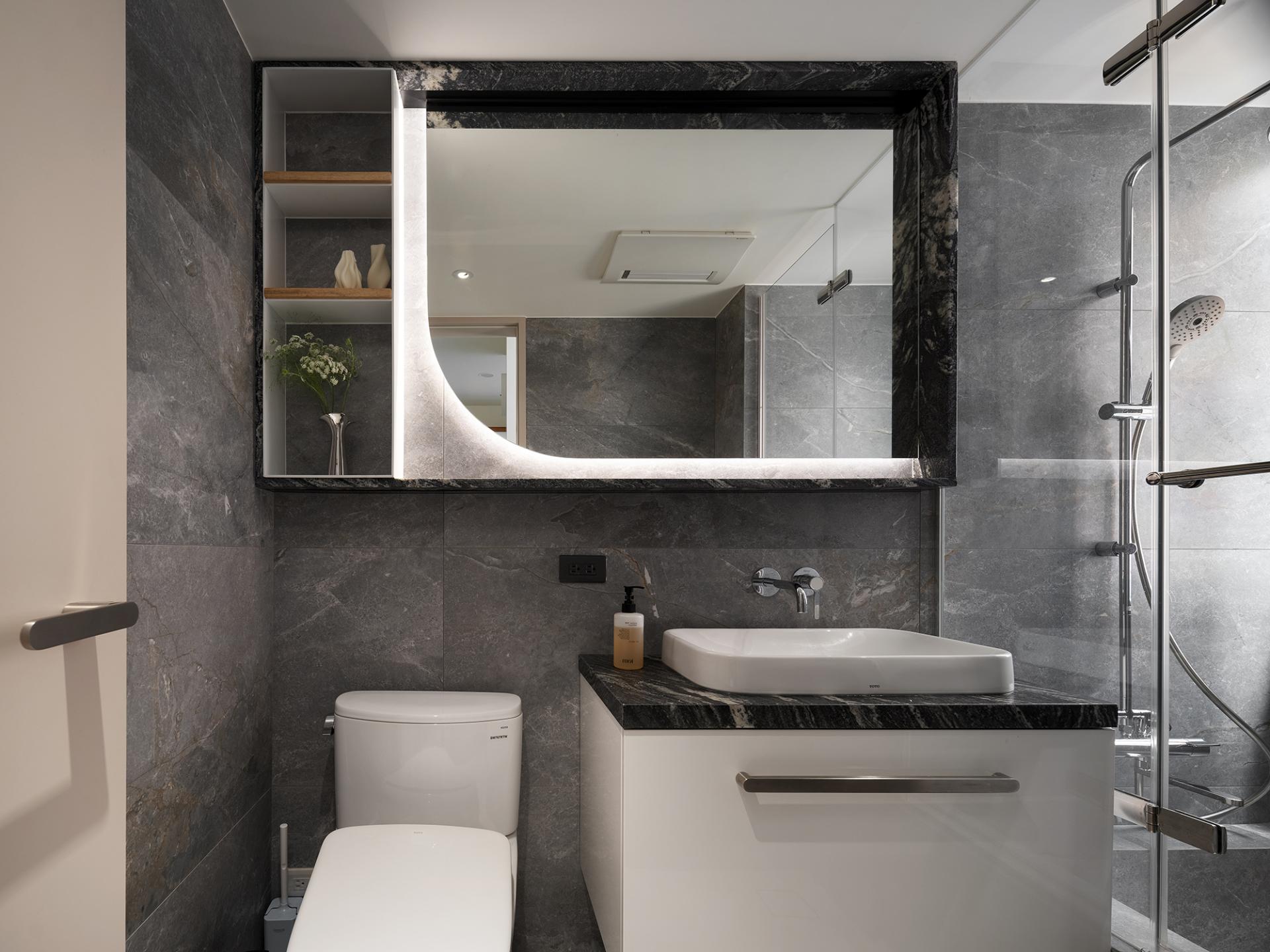 London Design Awards Winner - Timeless Florescence