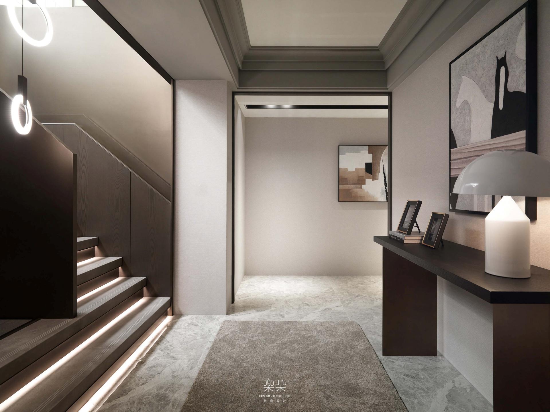 London Design Awards Winner - Depth of field with luxurious but low-key vibe