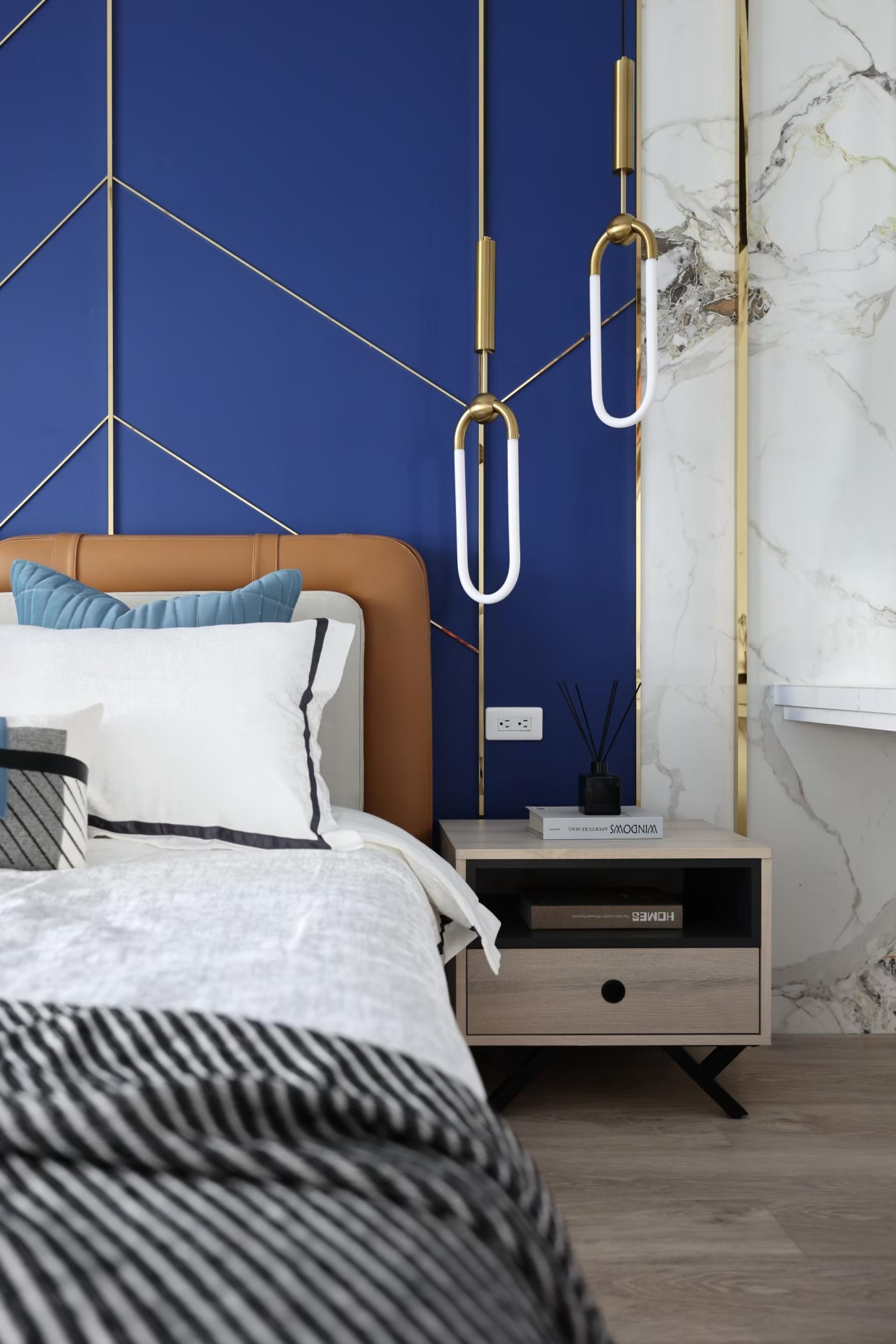 London Design Awards Winner - Moulin Rouge Reverie