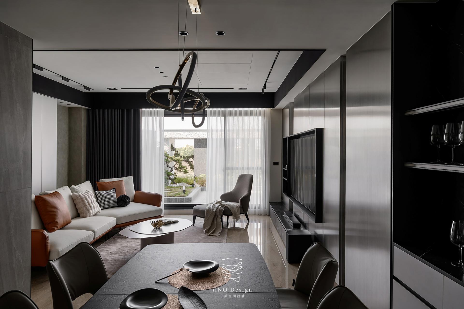 London Design Awards Winner - Luxe TitanTech