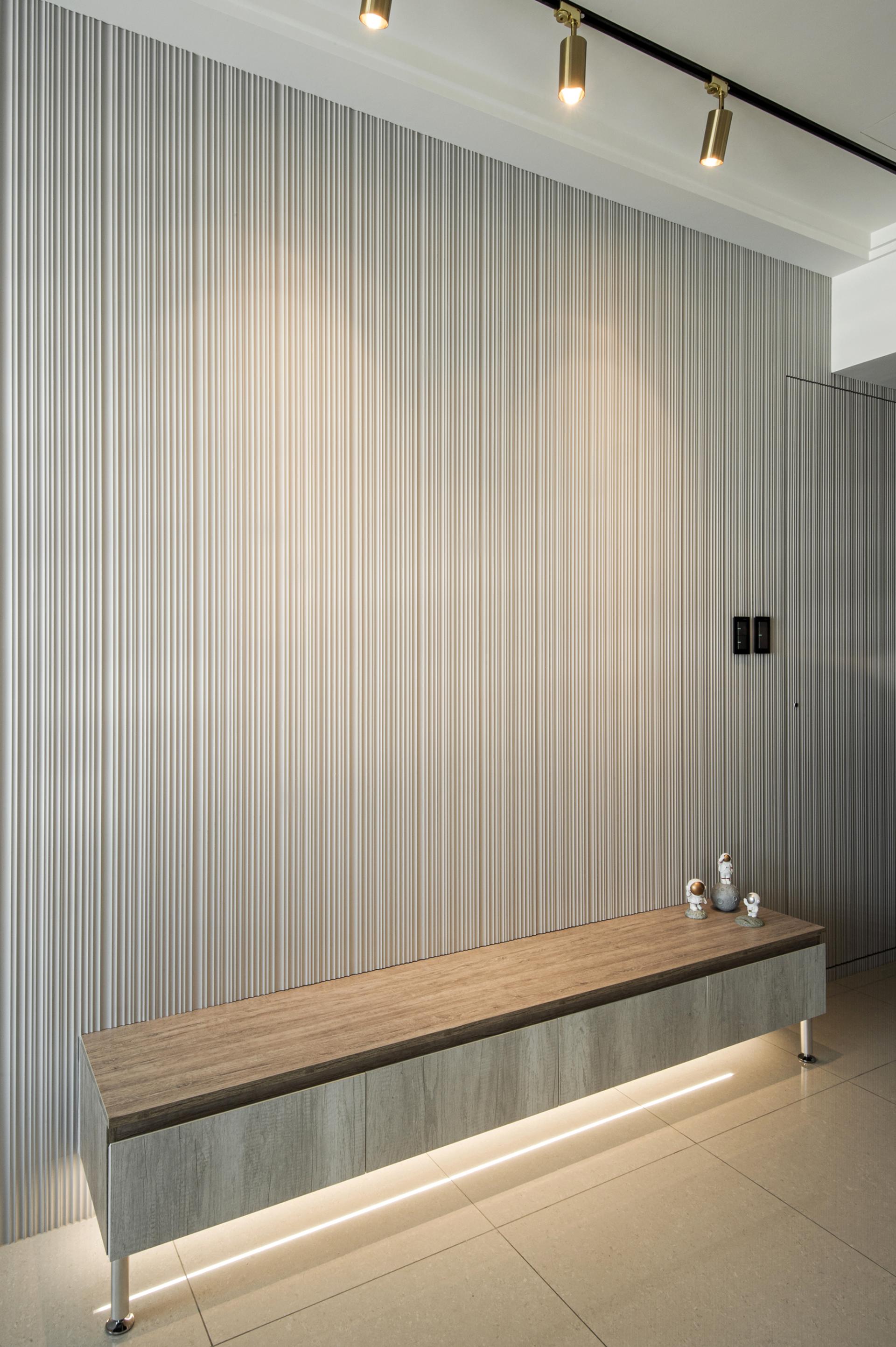 London Design Awards Winner - Tranquil Luminous Steep