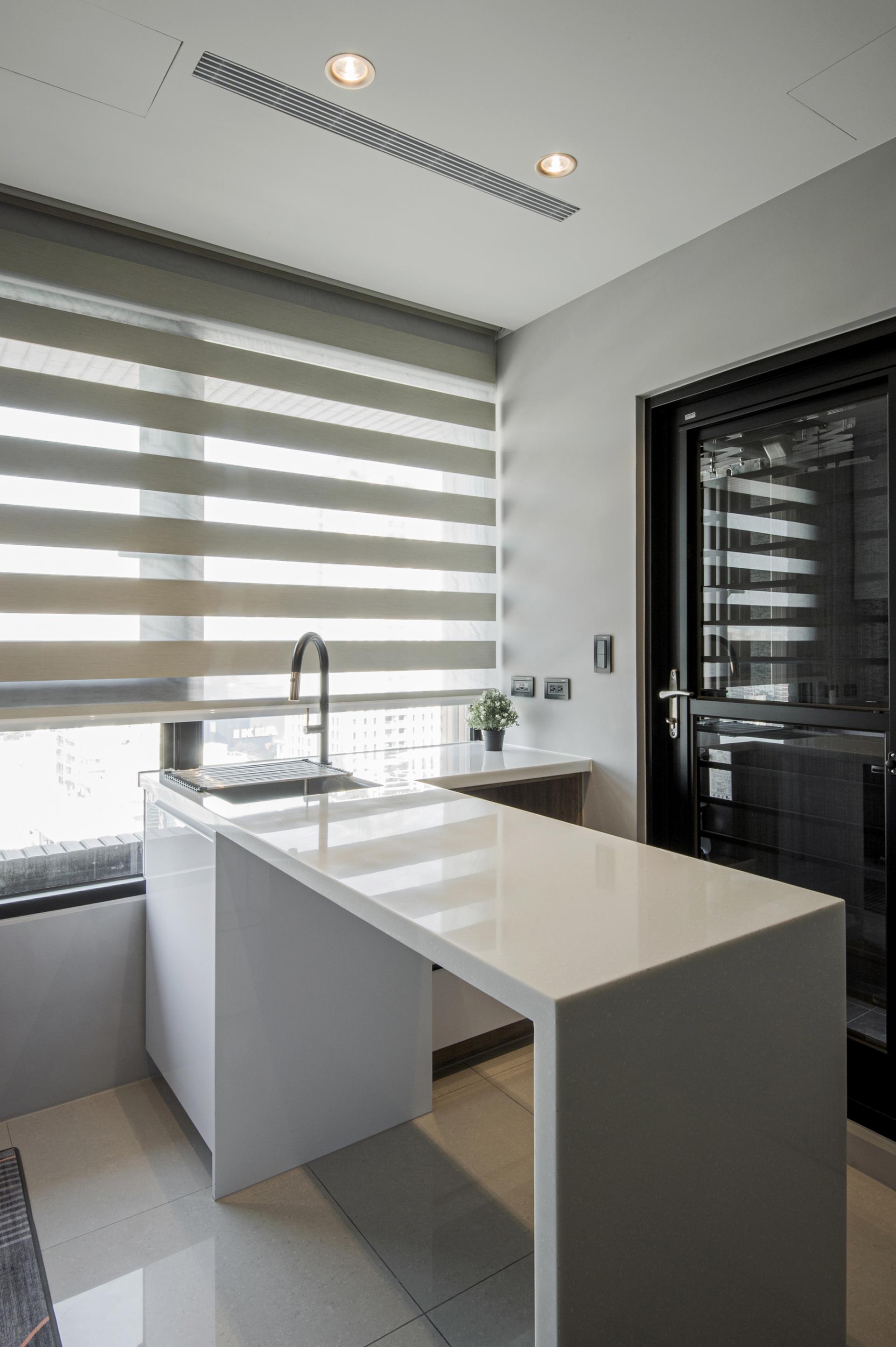 London Design Awards Winner - Tranquil Luminous Steep