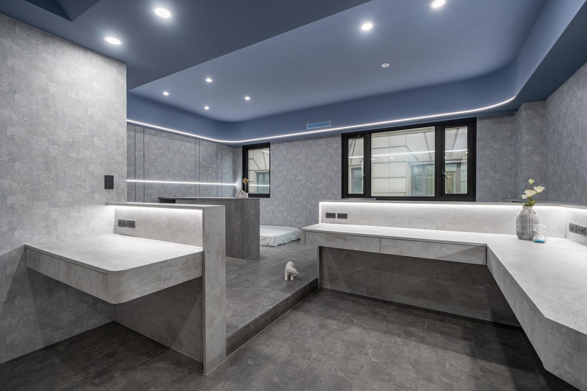 London Design Awards Winner - Ribbon Grey