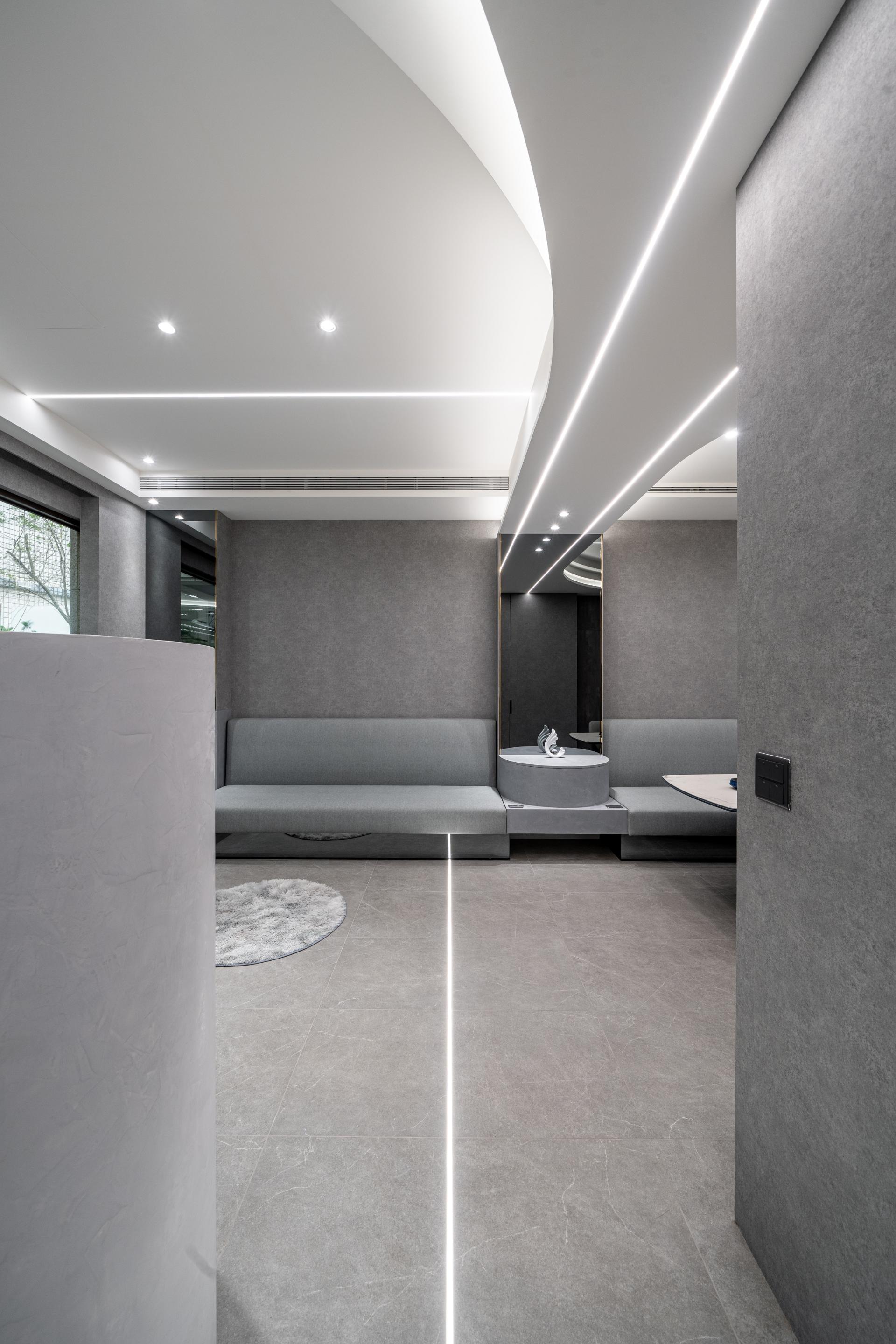 London Design Awards Winner - Ribbon Grey