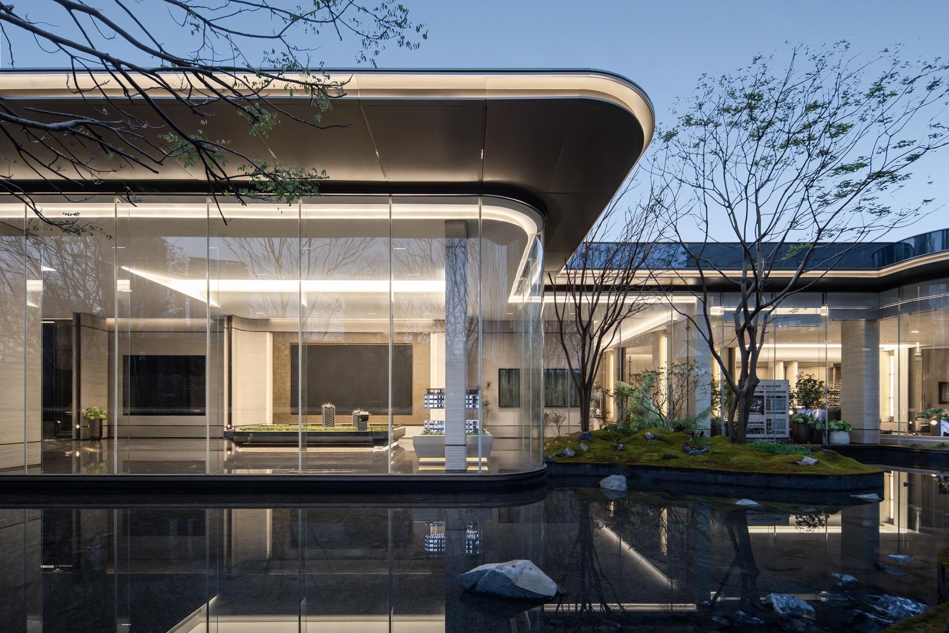 London Design Awards Winner - FOREST ISLAND