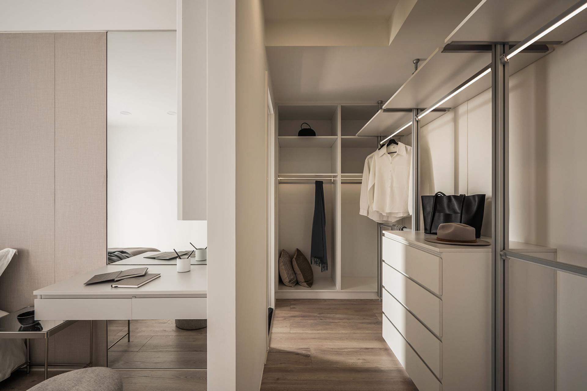 London Design Awards Winner - Accompany