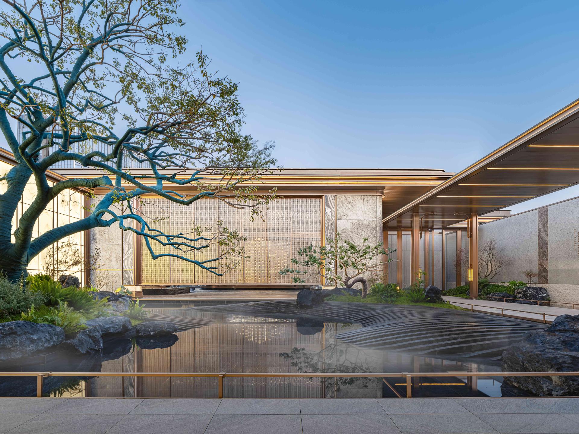 London Design Awards Winner - RIVERS OF GLORY
