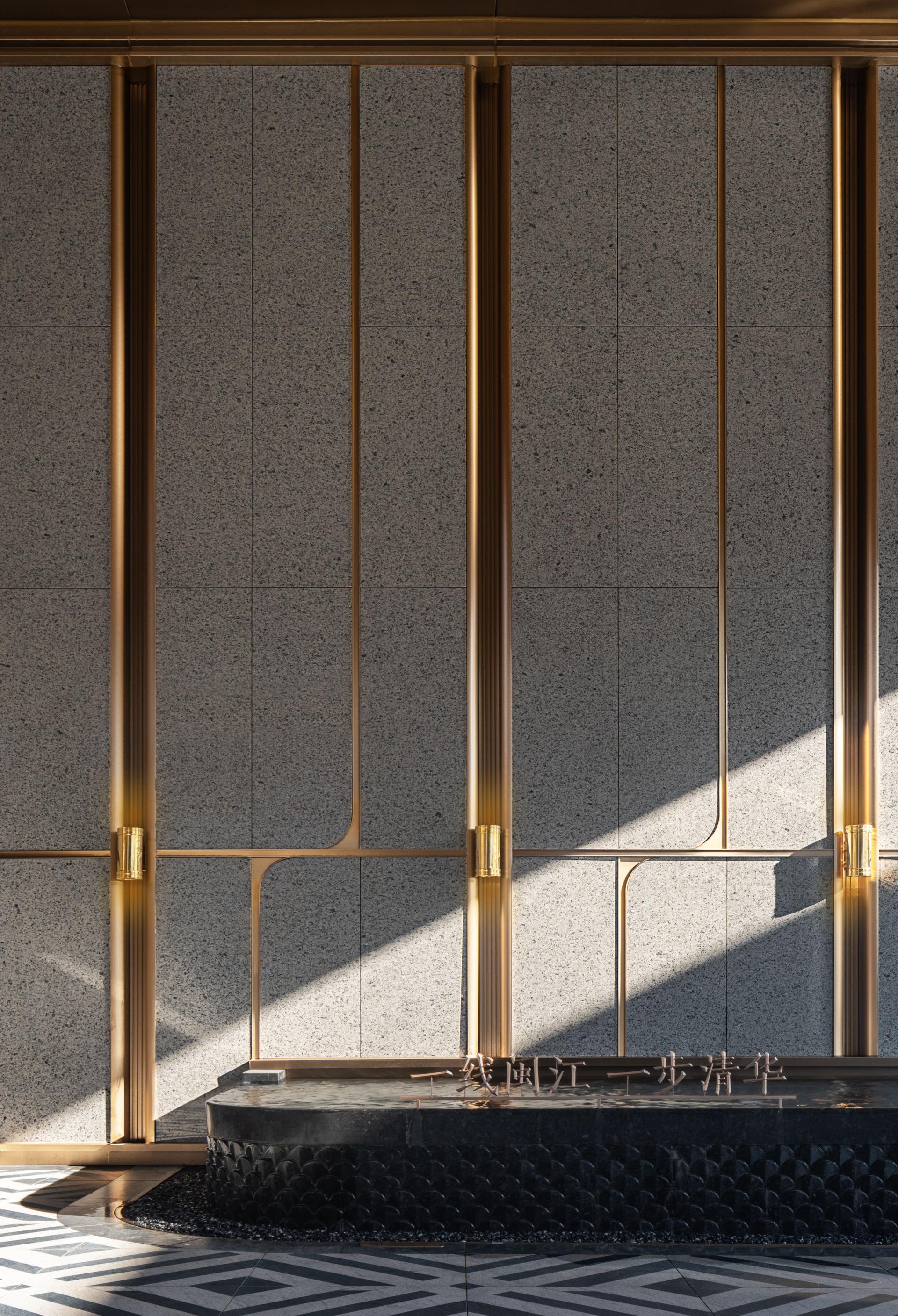 London Design Awards Winner - RIVERS OF GLORY