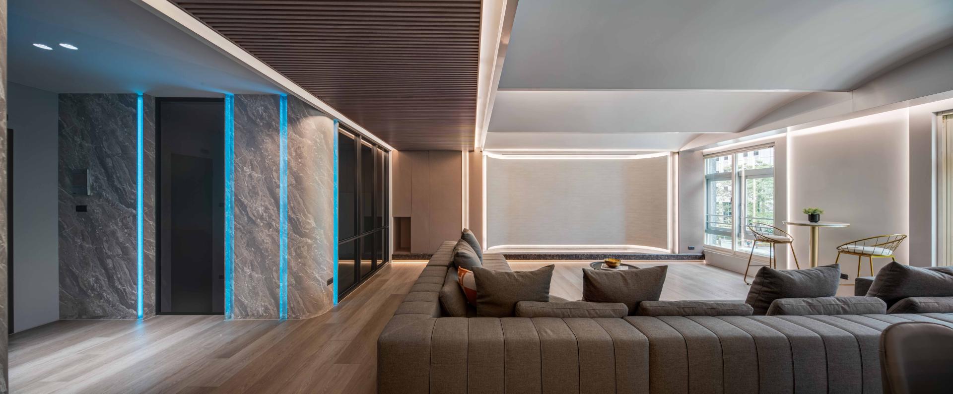 London Design Awards Winner - Gleaming Dialogues