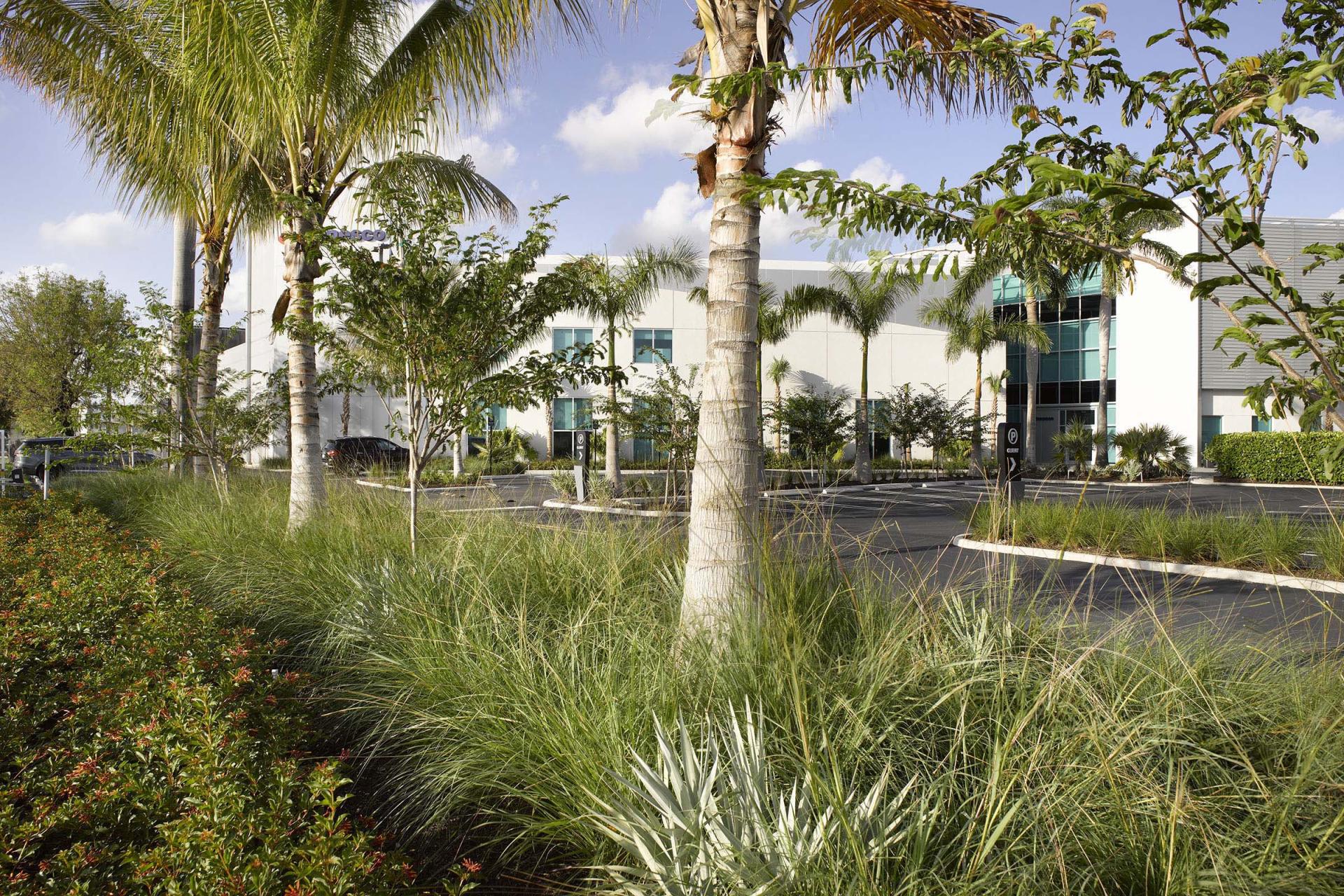 London Design Awards Winner - Banesco USA Headquarters