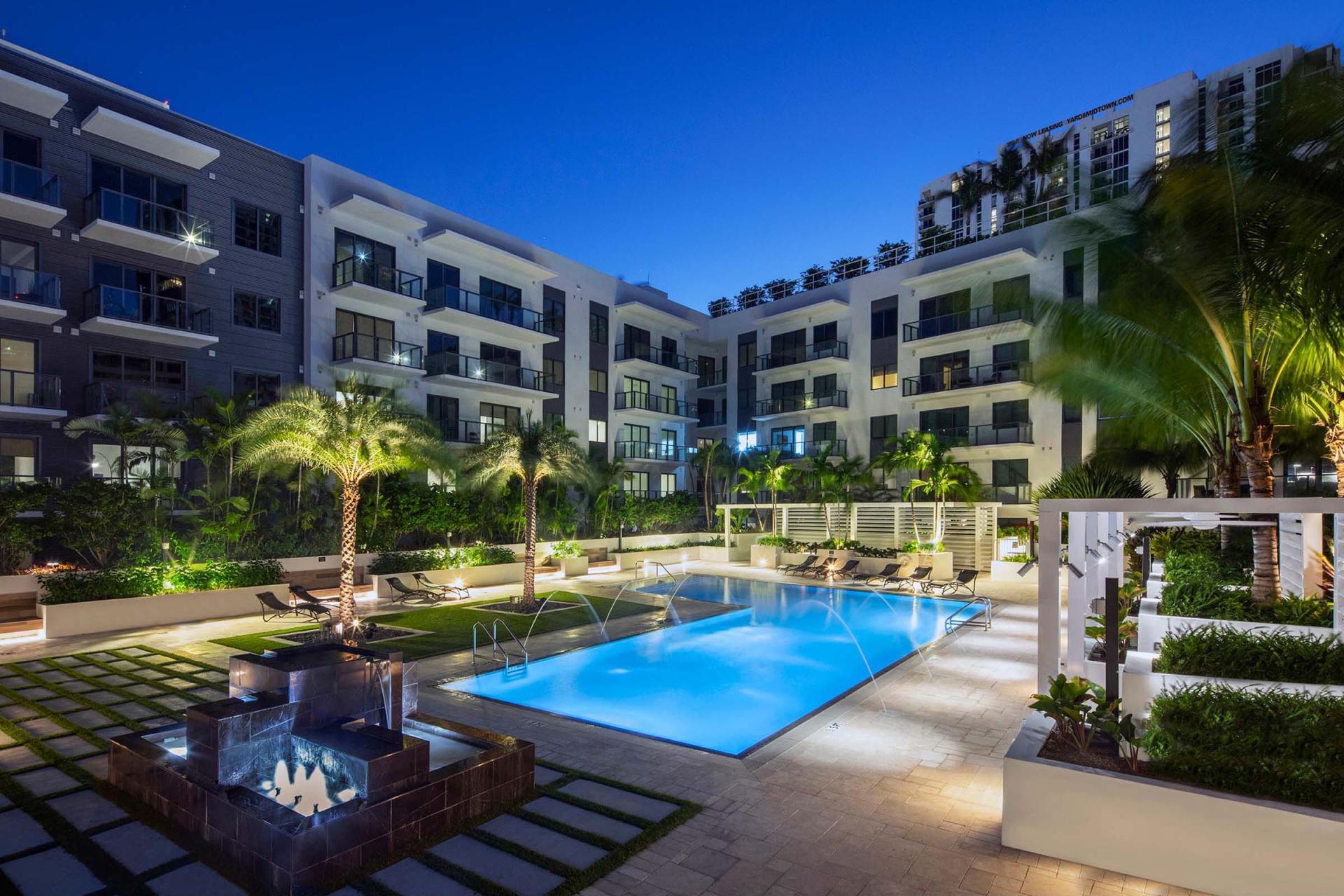 London Design Awards Winner - MidTown Miami Oasis