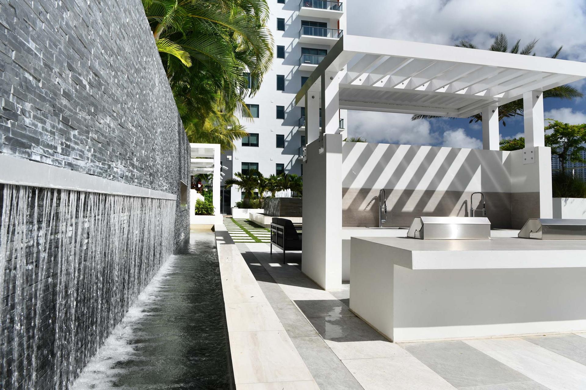 London Design Awards Winner - MidTown Miami Oasis