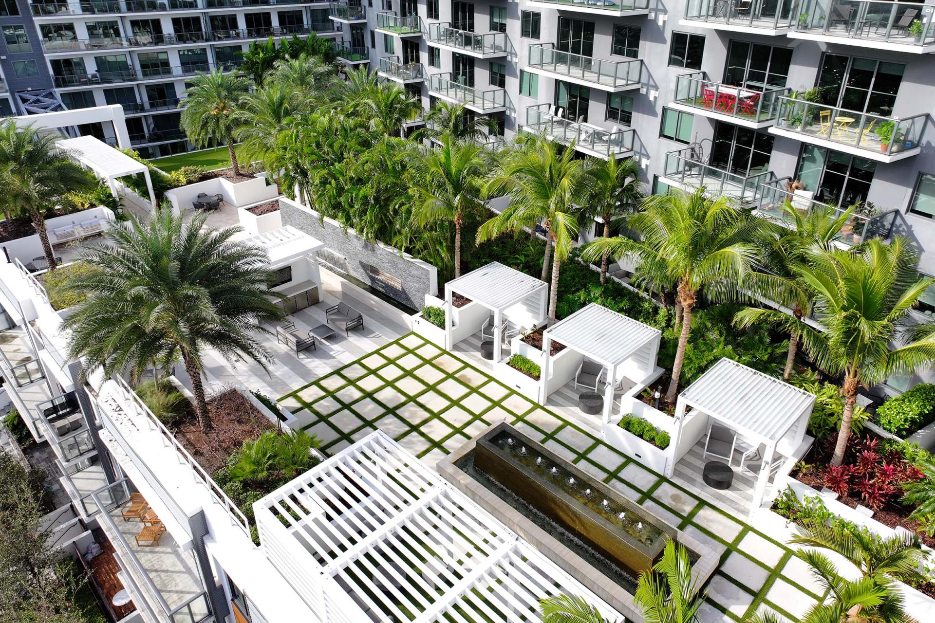 London Design Awards Winner - MidTown Miami Oasis