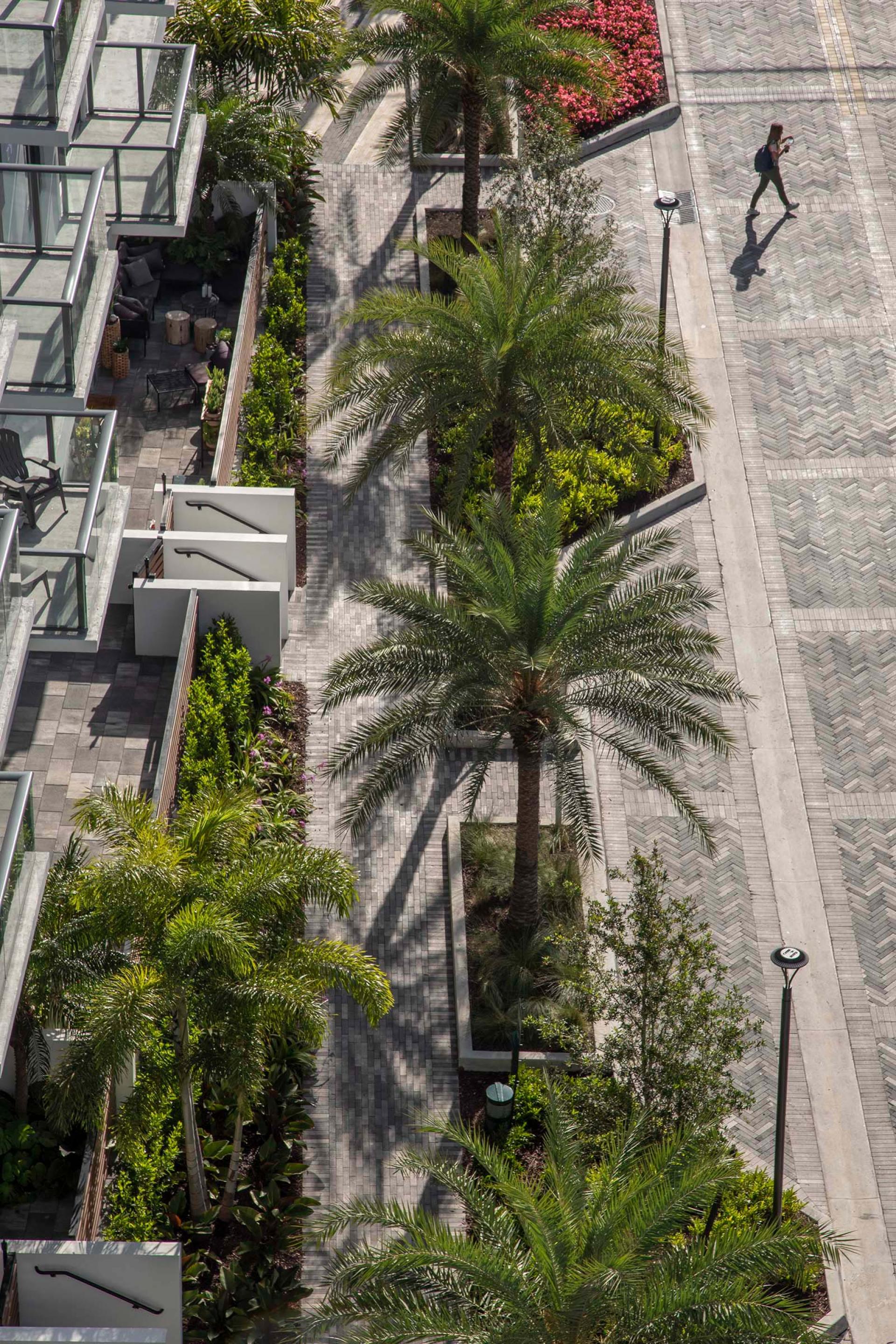 London Design Awards Winner - MidTown Miami: Walkable Oasis