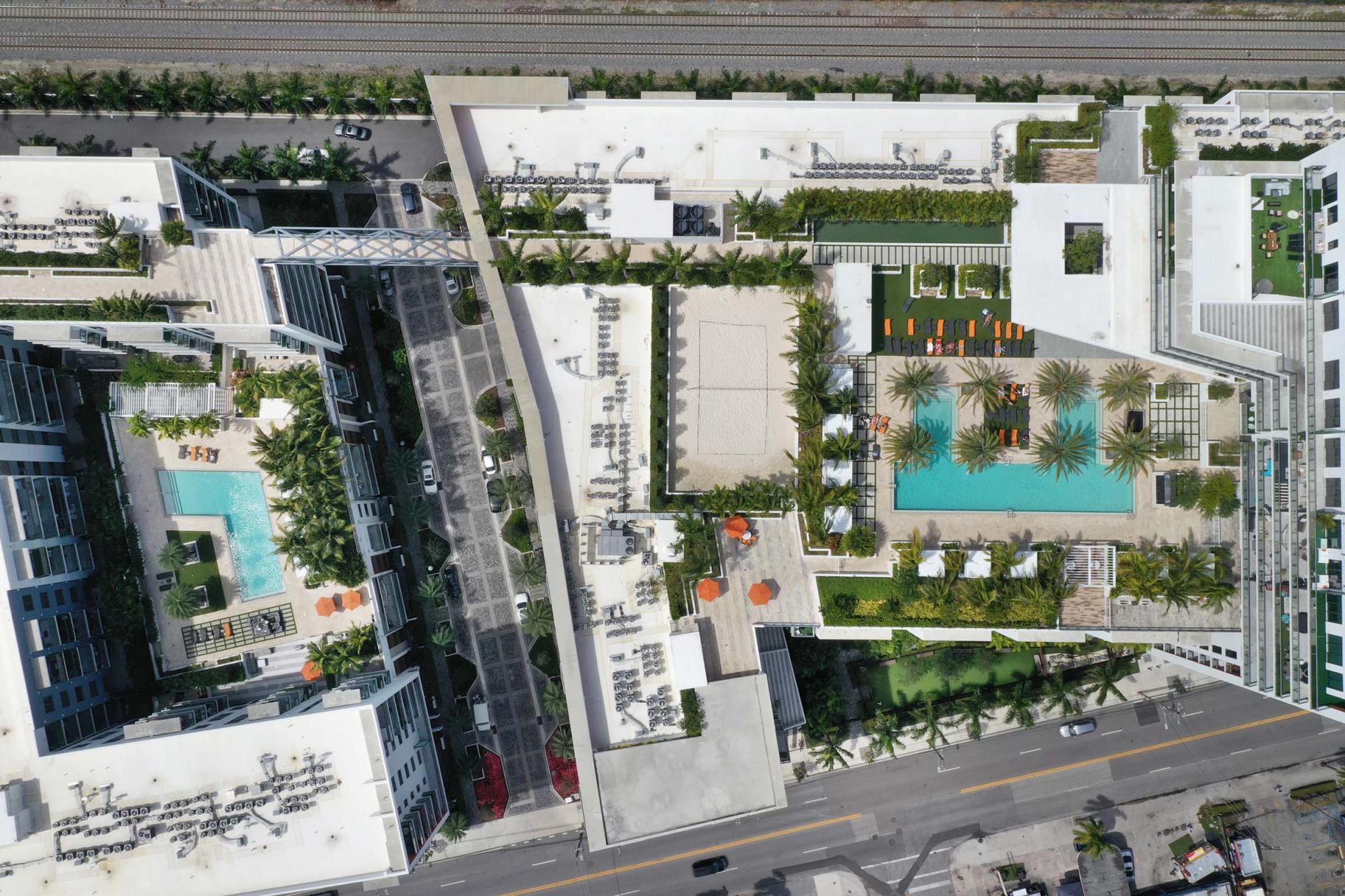 London Design Awards Winner - MidTown Miami: Walkable Oasis