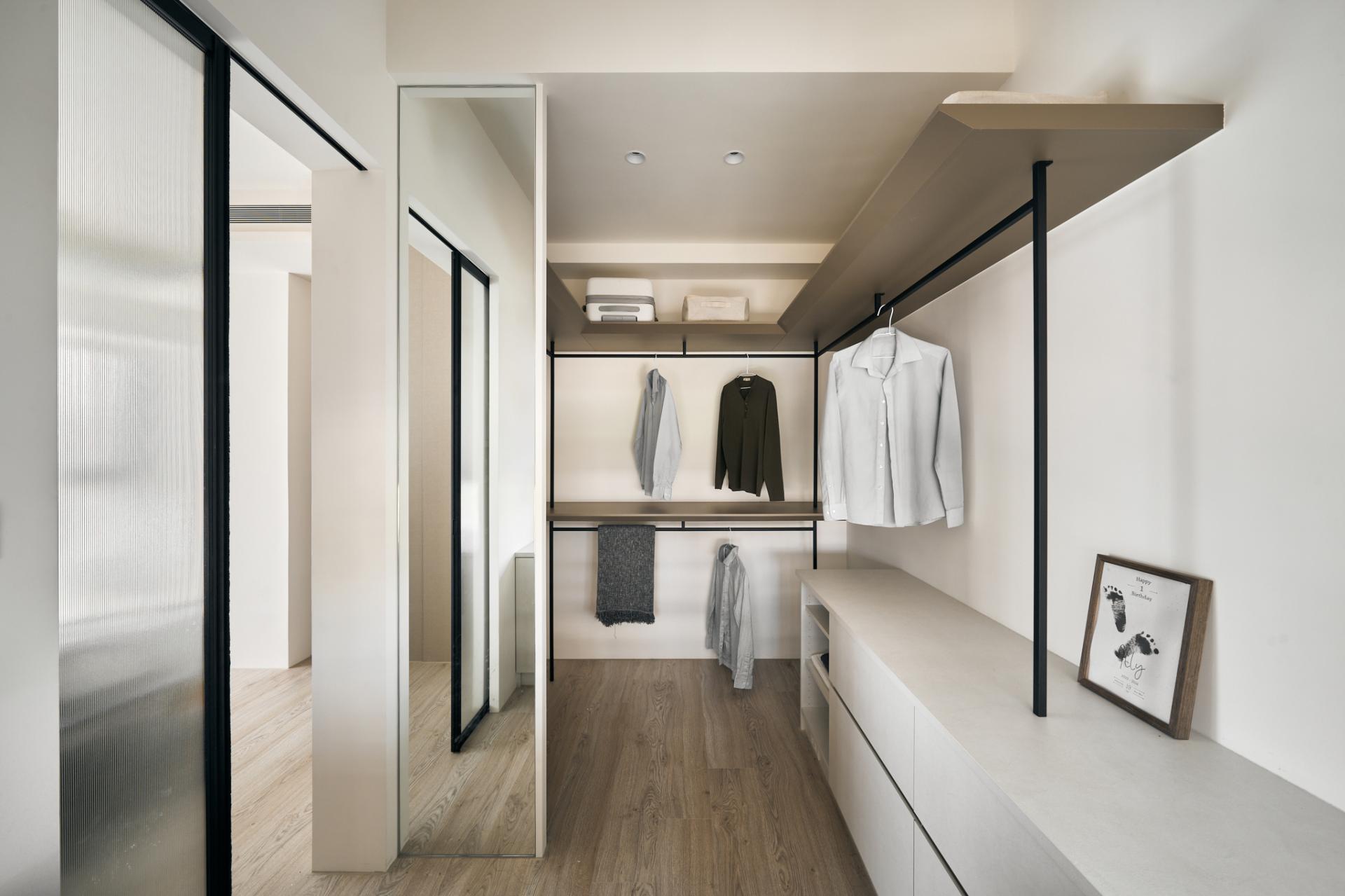 London Design Awards Winner - Chestnut Reflection