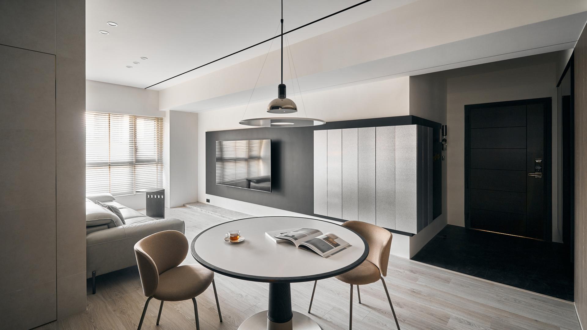 London Design Awards Winner - Chestnut Reflection