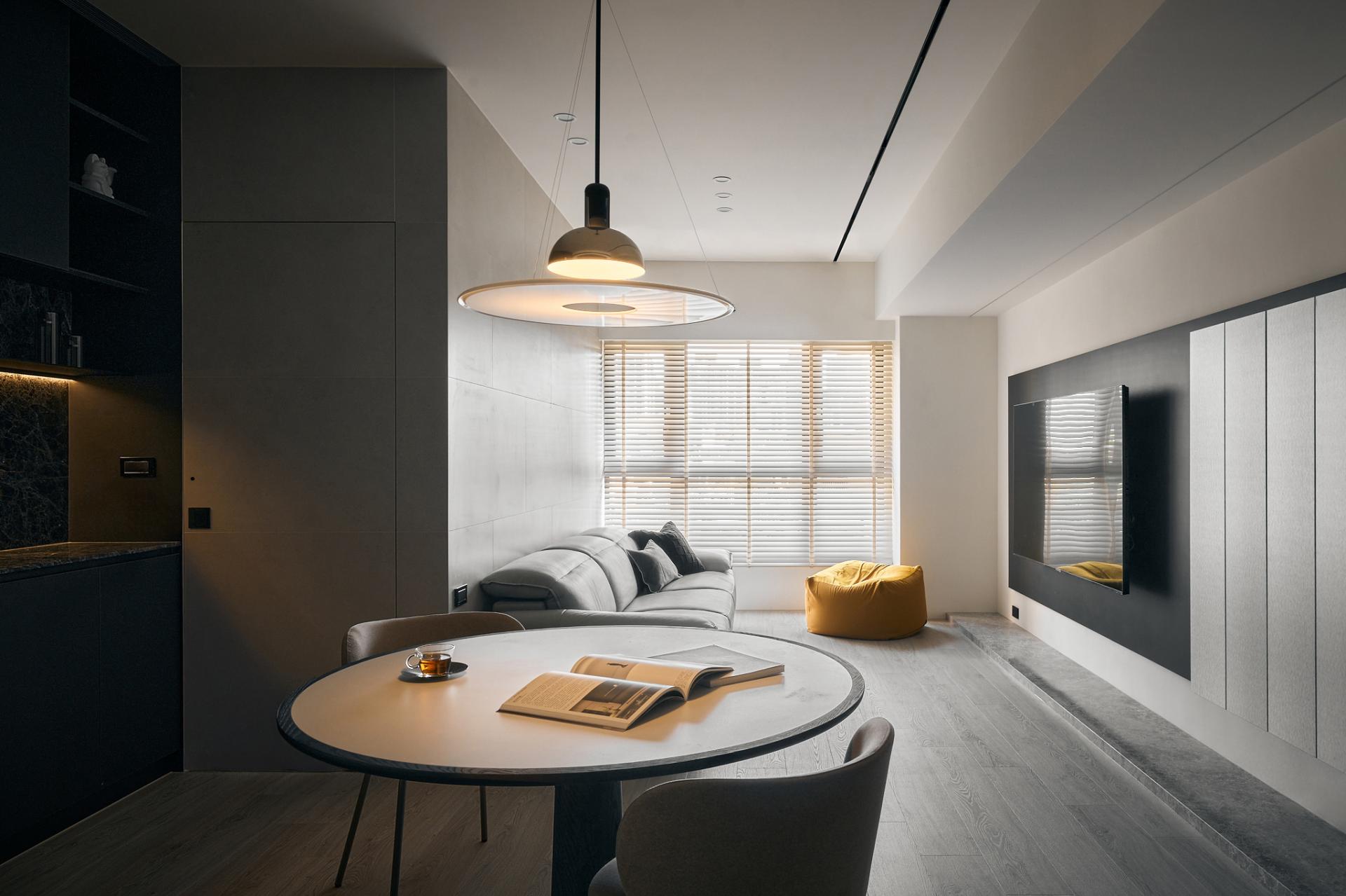 London Design Awards Winner - Chestnut Reflection