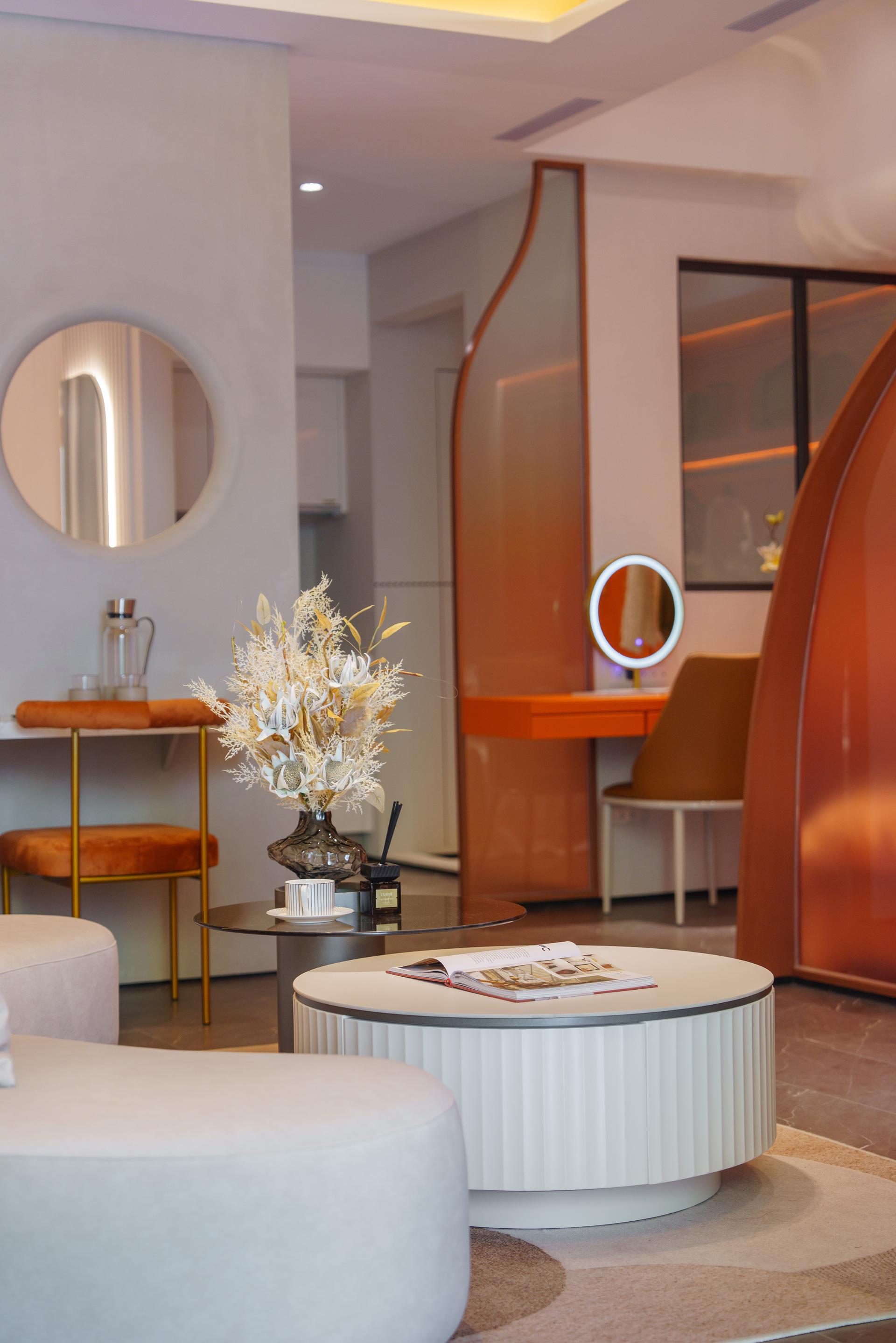 London Design Awards Winner - Classic Orange