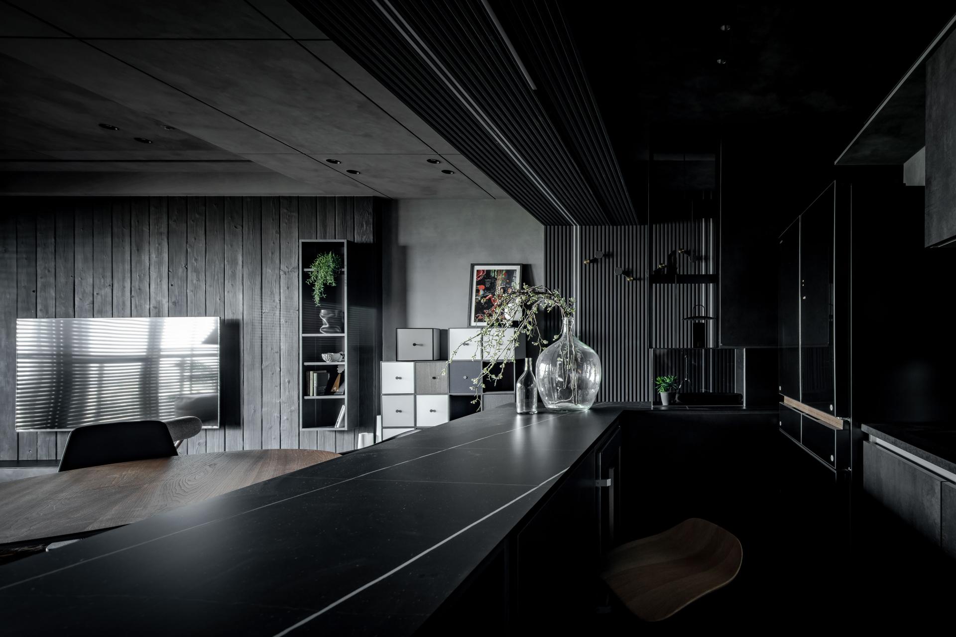 London Design Awards Winner - Nocture Noir