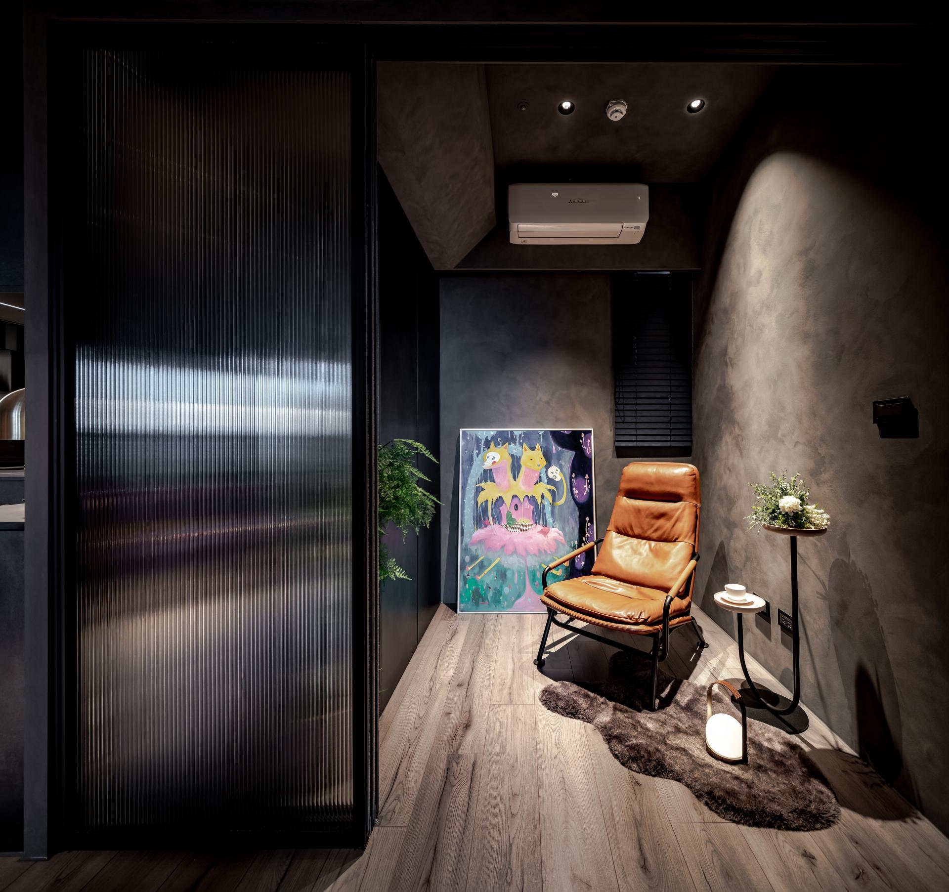 London Design Awards Winner - Nocture Noir