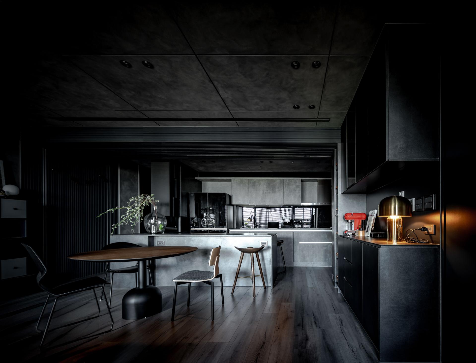 London Design Awards Winner - Nocture Noir
