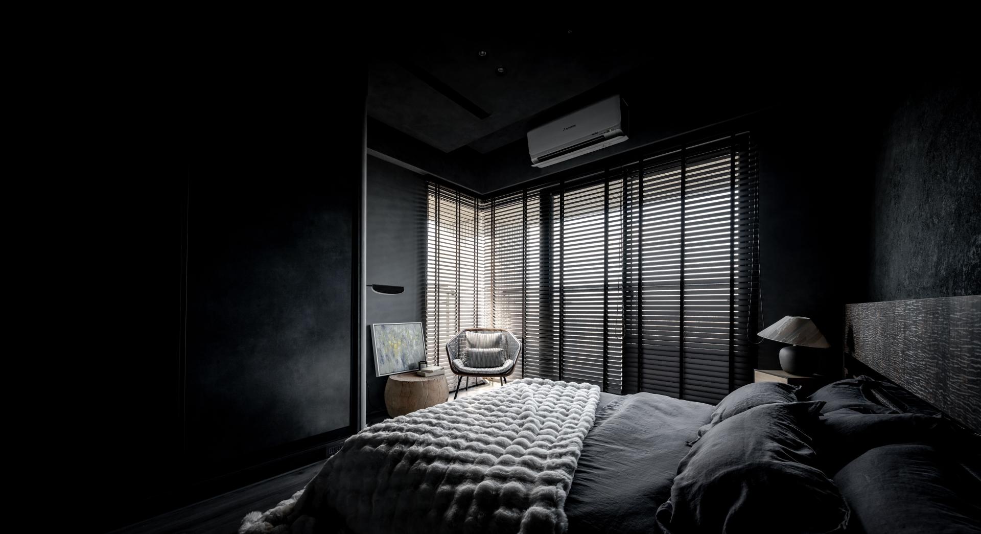 London Design Awards Winner - Nocture Noir