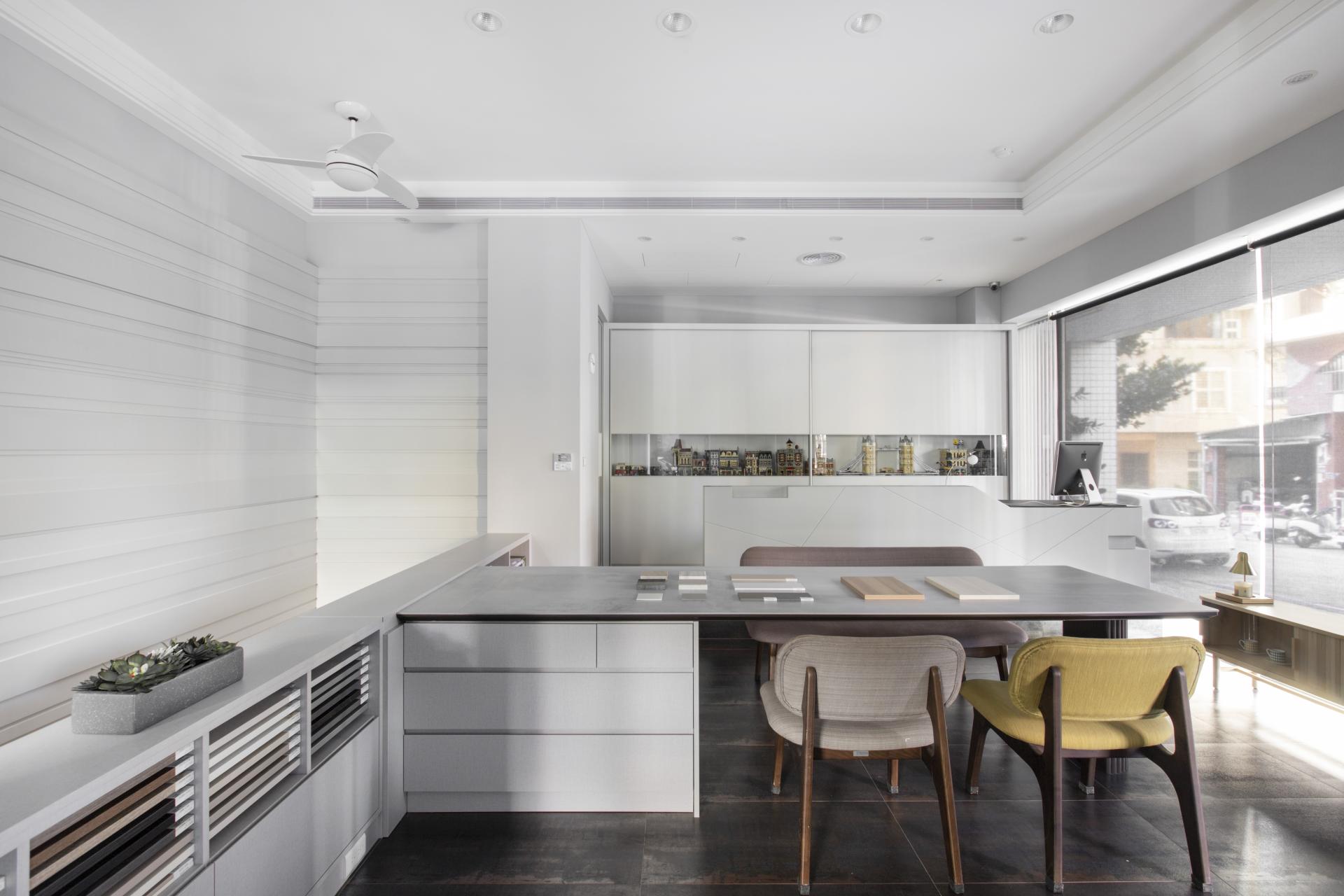 London Design Awards Winner - Contour of Stillness