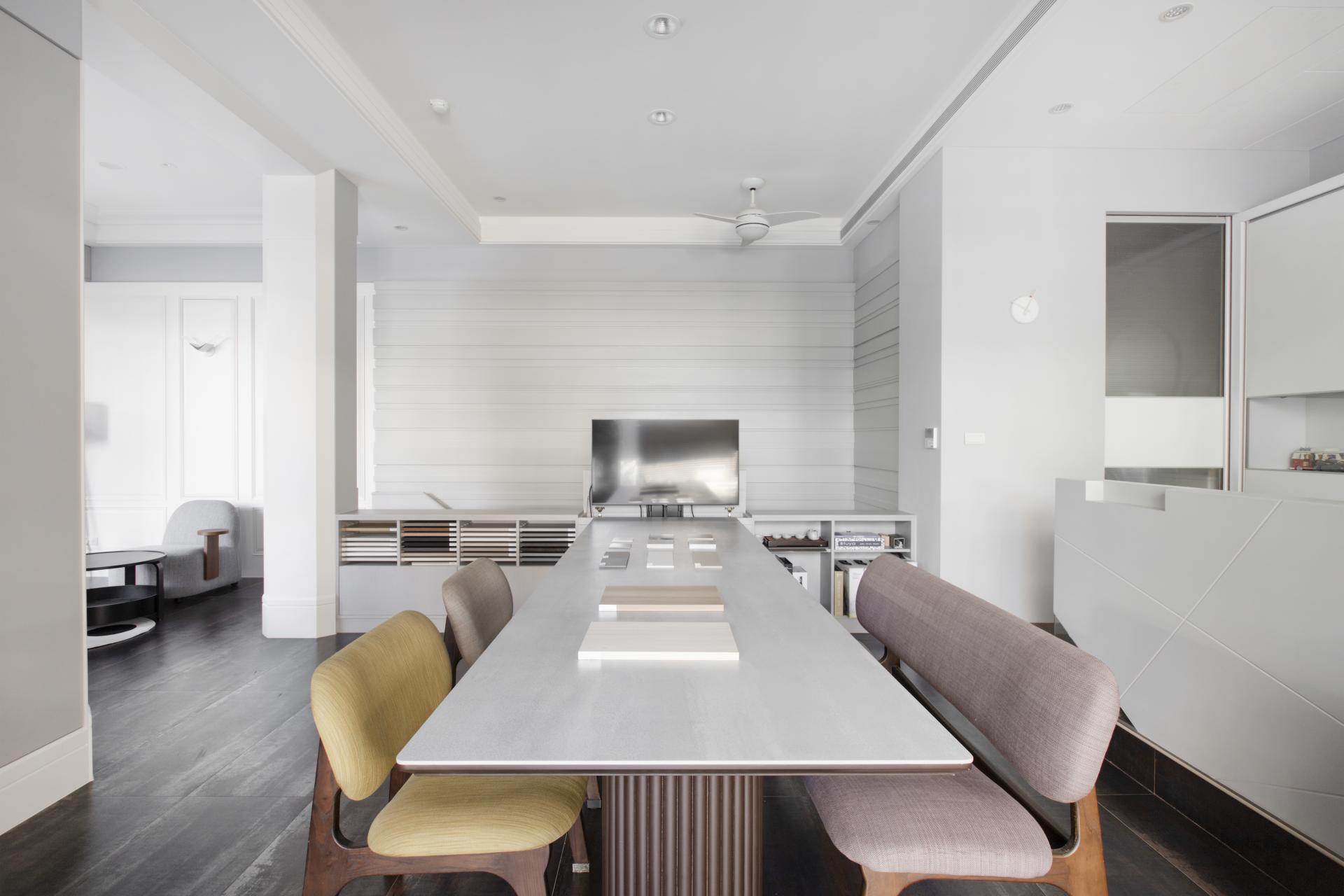 London Design Awards Winner - Contour of Stillness